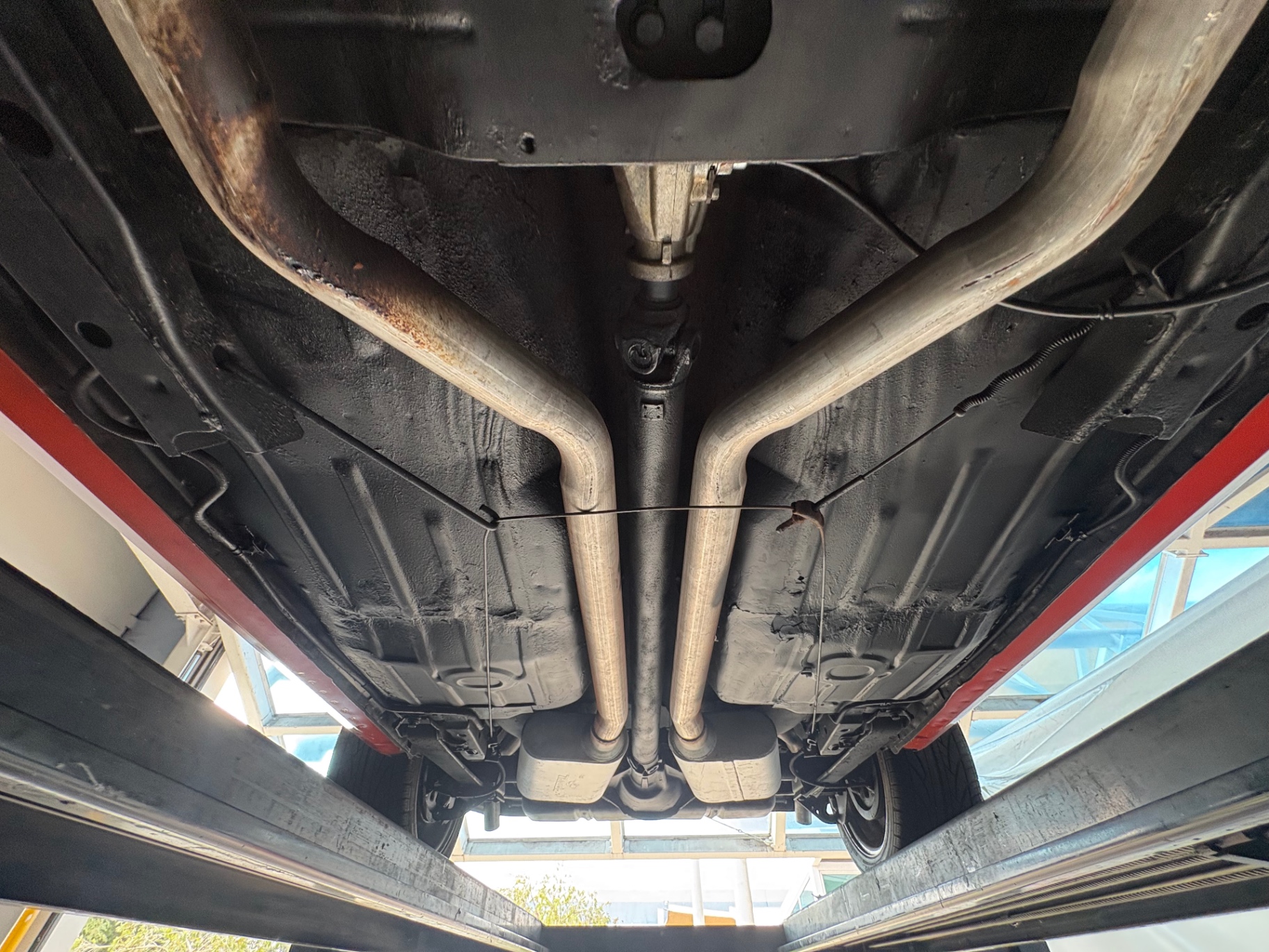 Vehicle photo 56