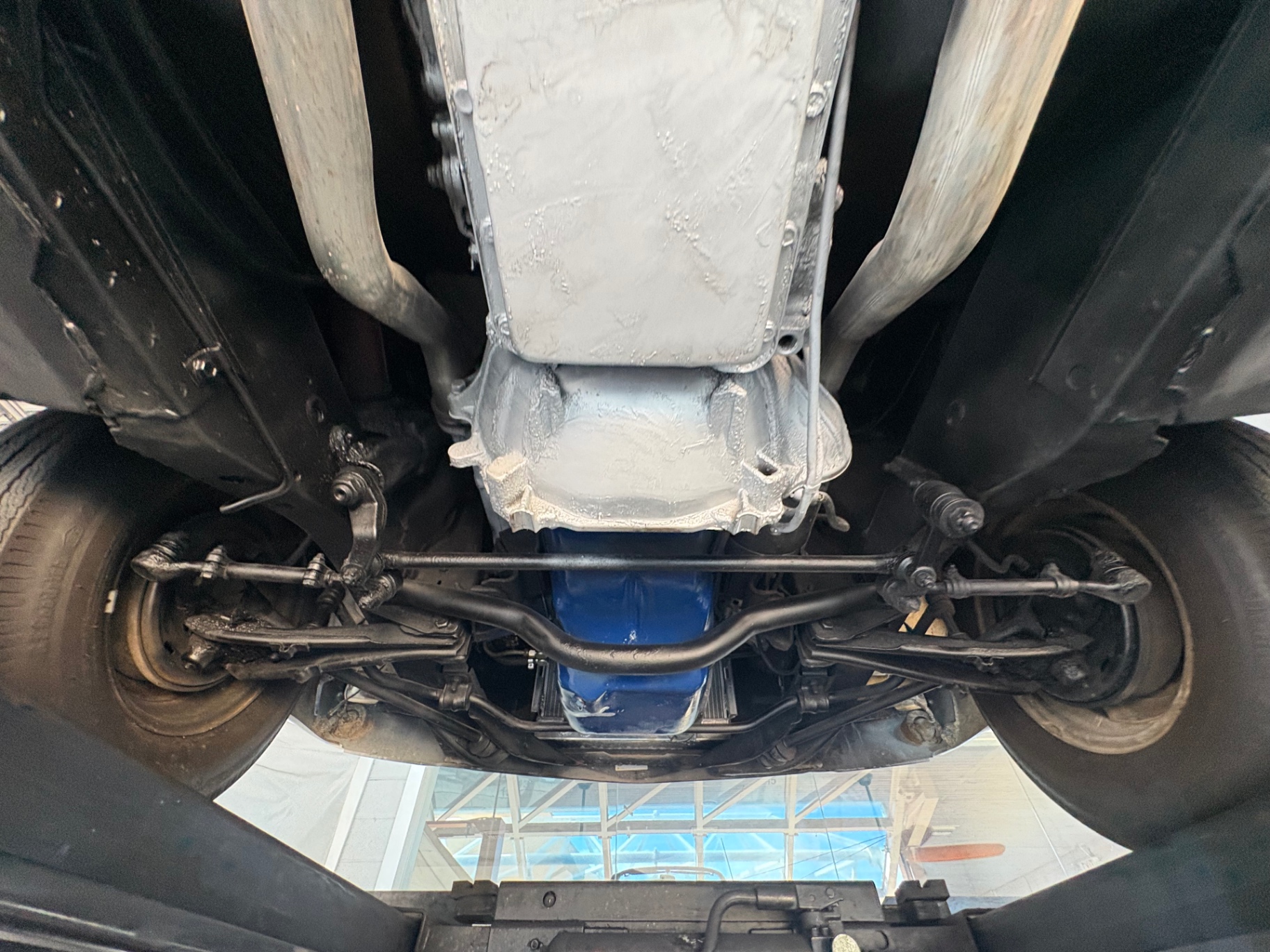 Vehicle photo 58