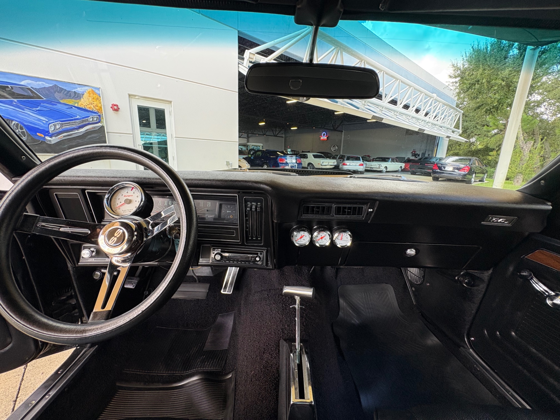 Vehicle photo 39