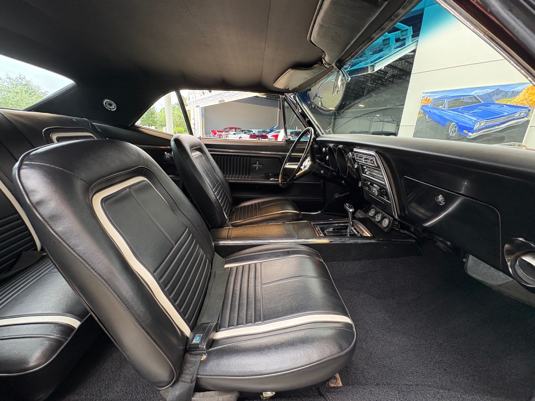 Vehicle photo 39