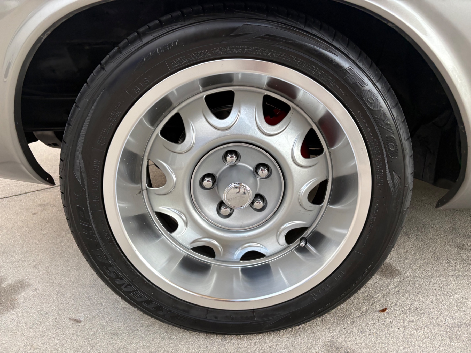 Vehicle photo 25