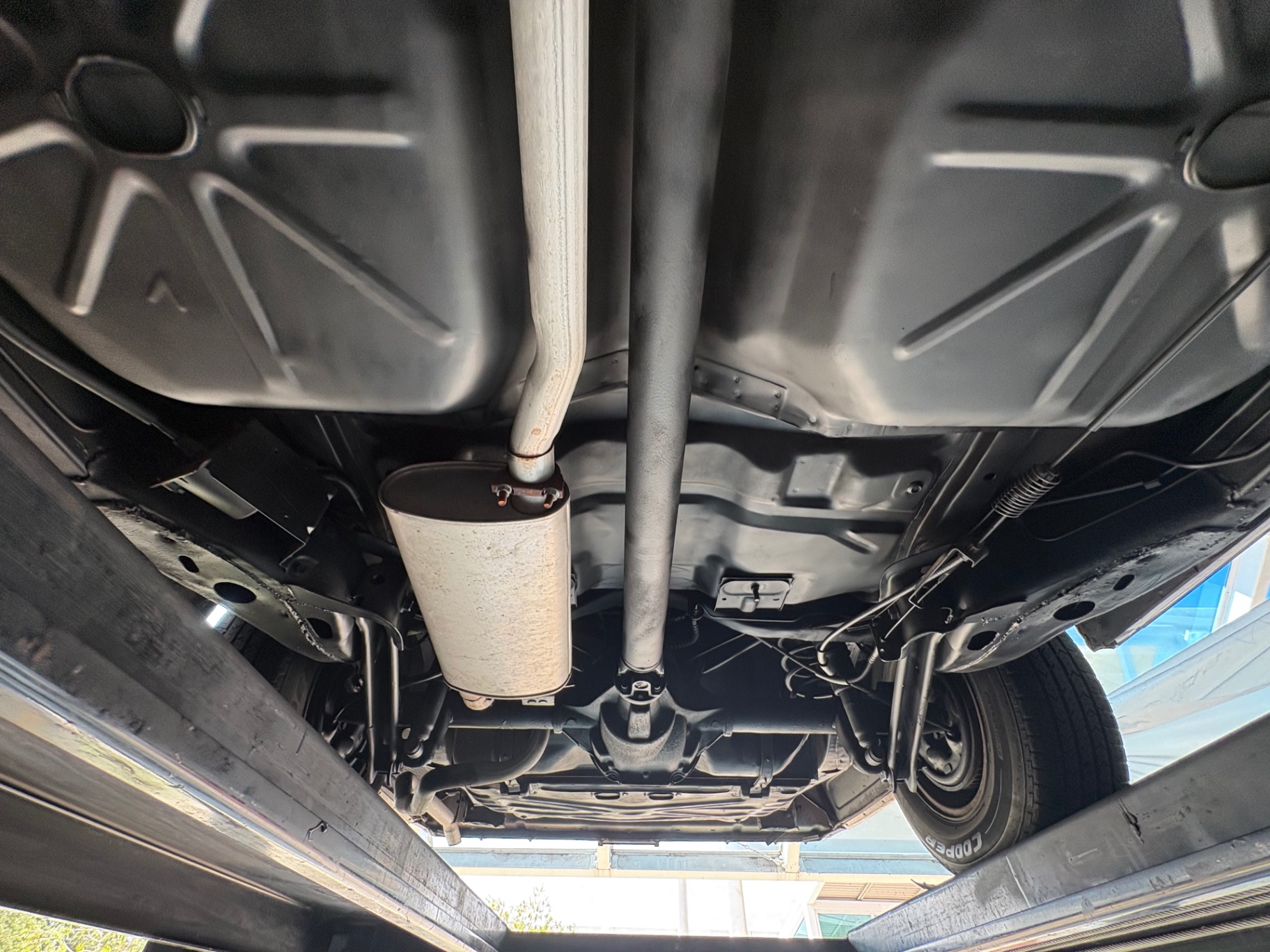 Vehicle photo 62
