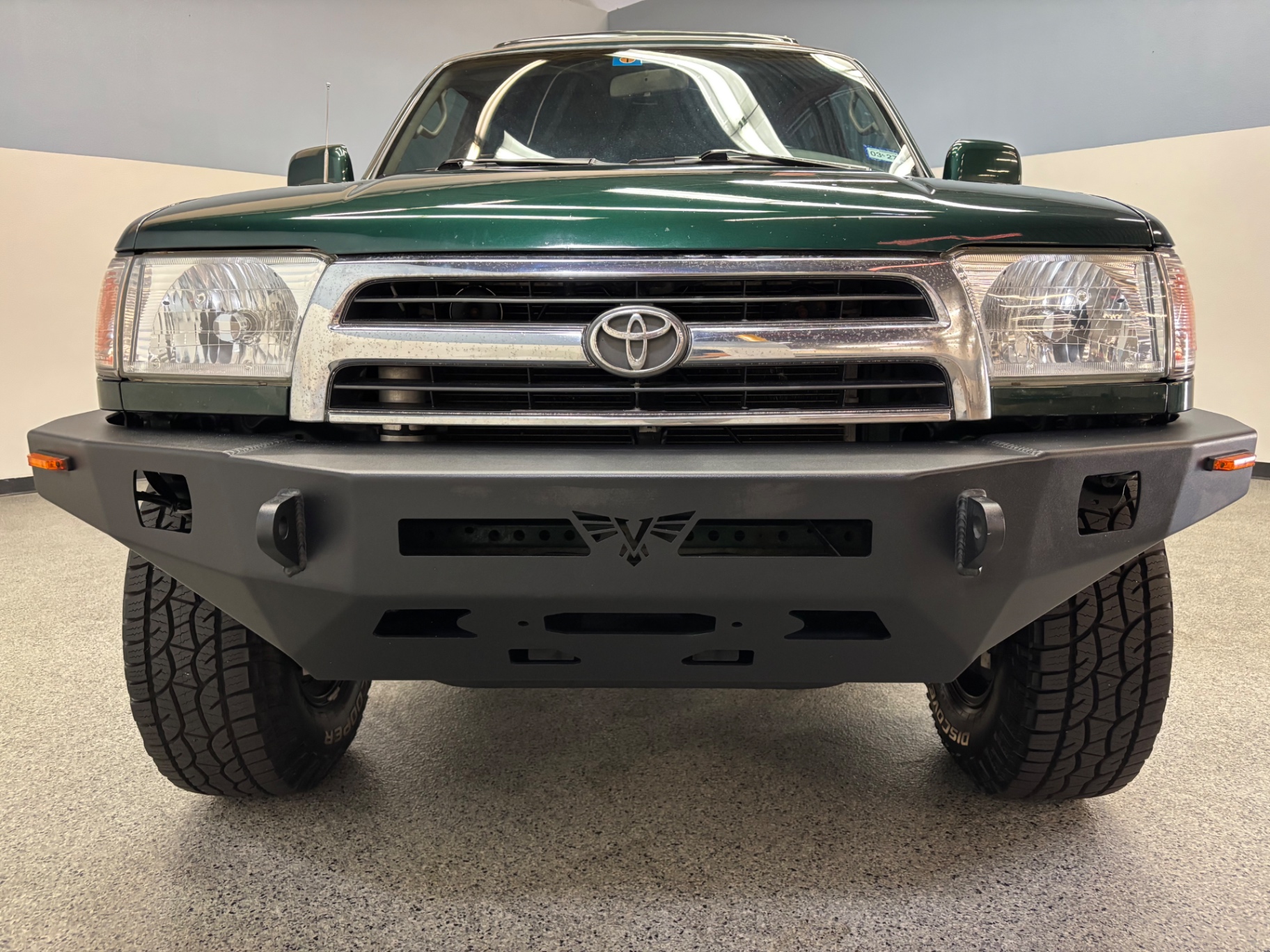 Vehicle photo 3