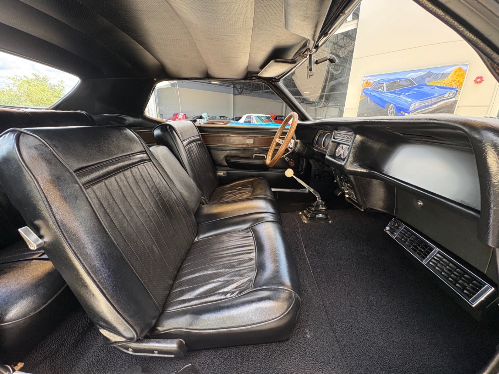 Vehicle photo 39