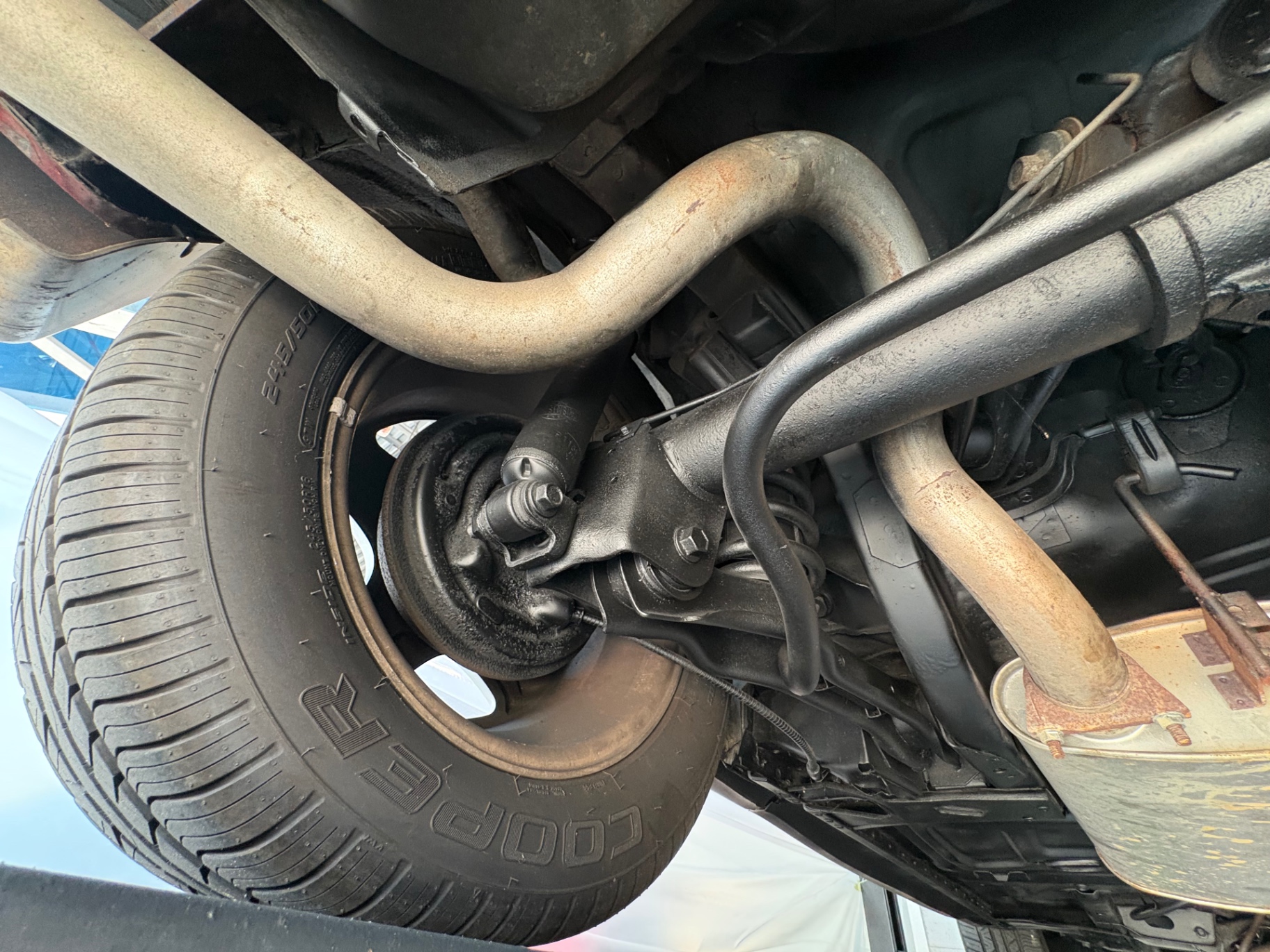 Vehicle photo 50