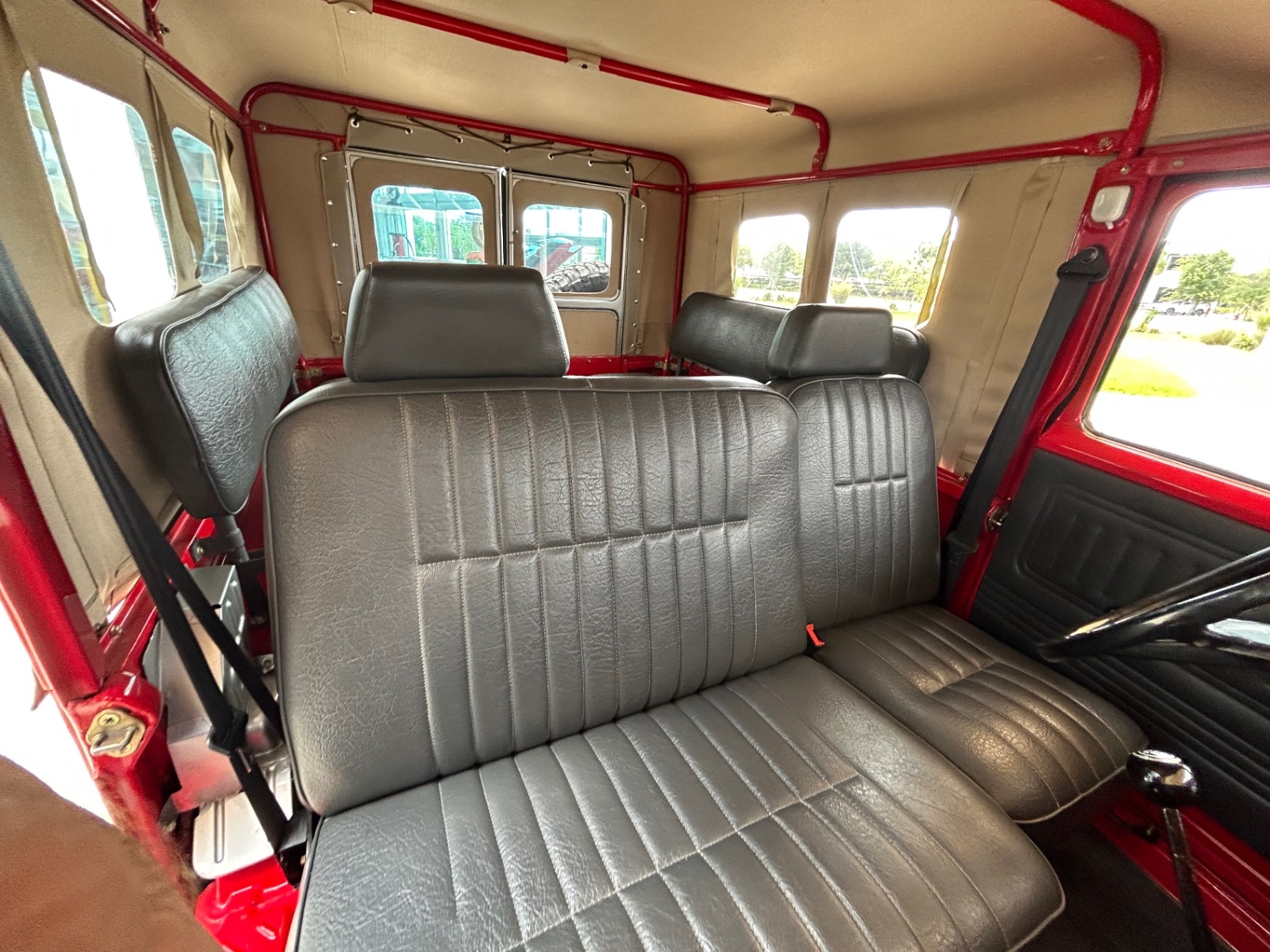 Vehicle photo 39