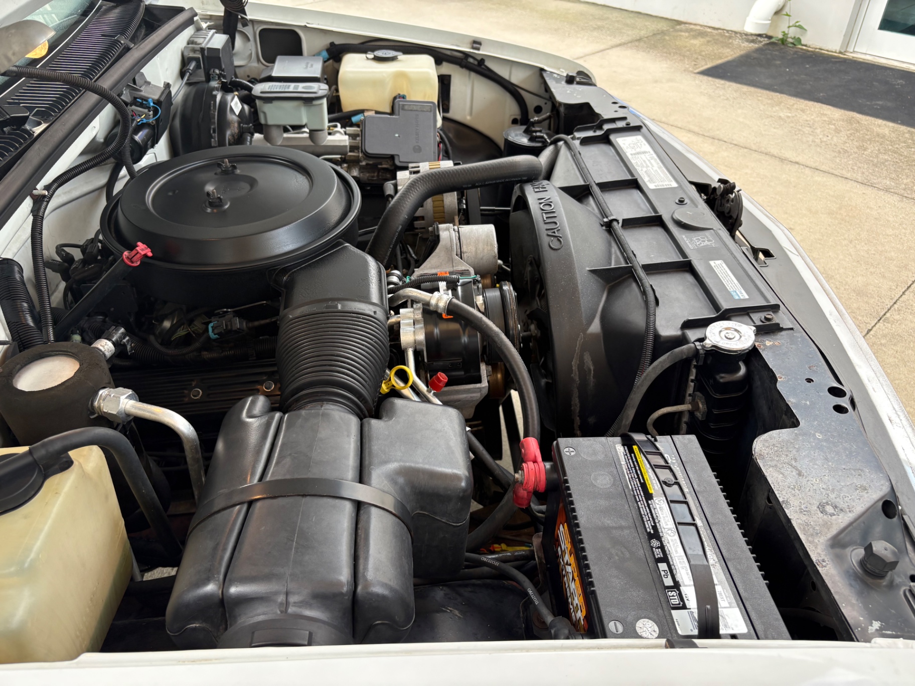 Vehicle photo 25