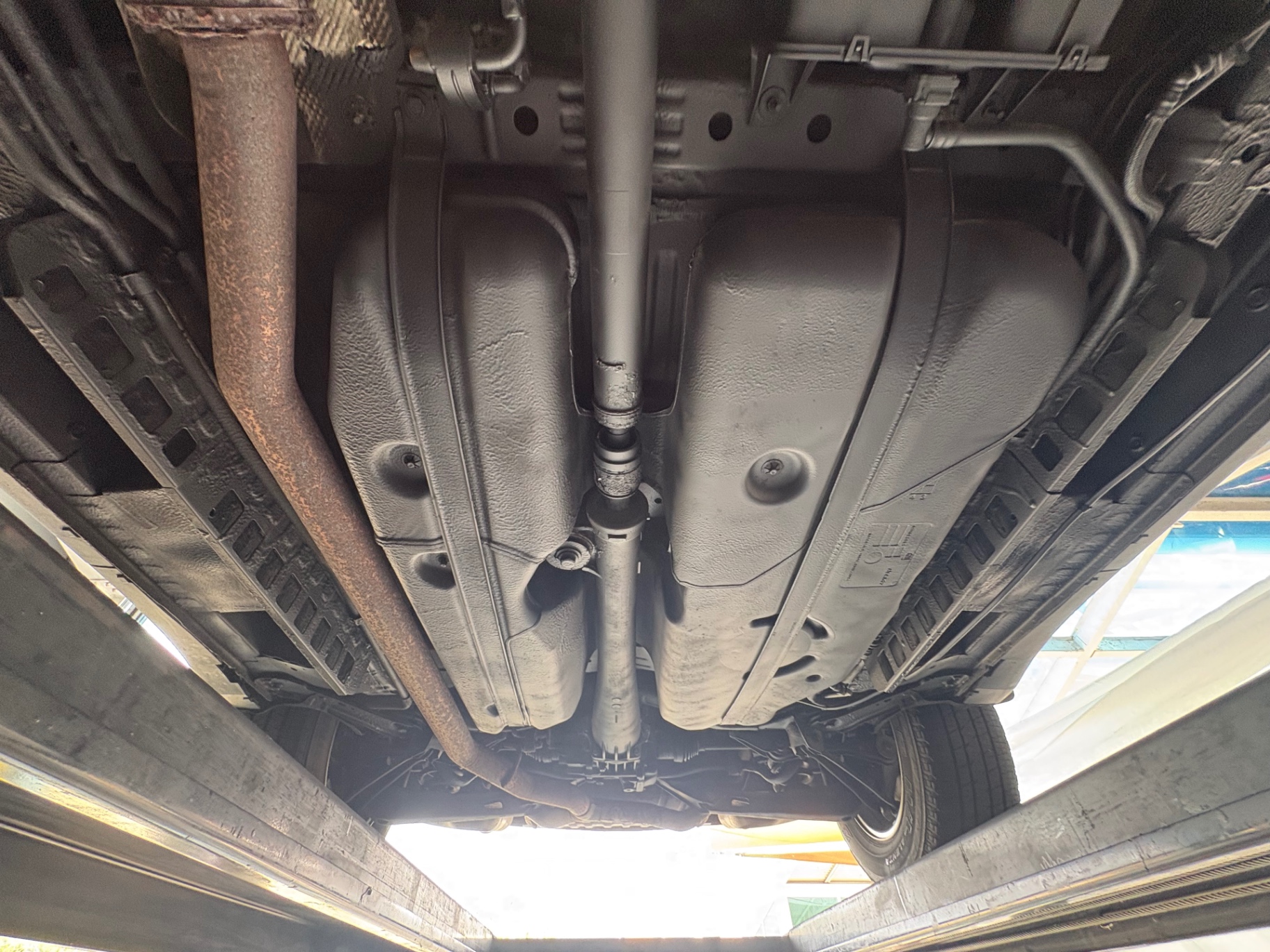 Vehicle photo 61
