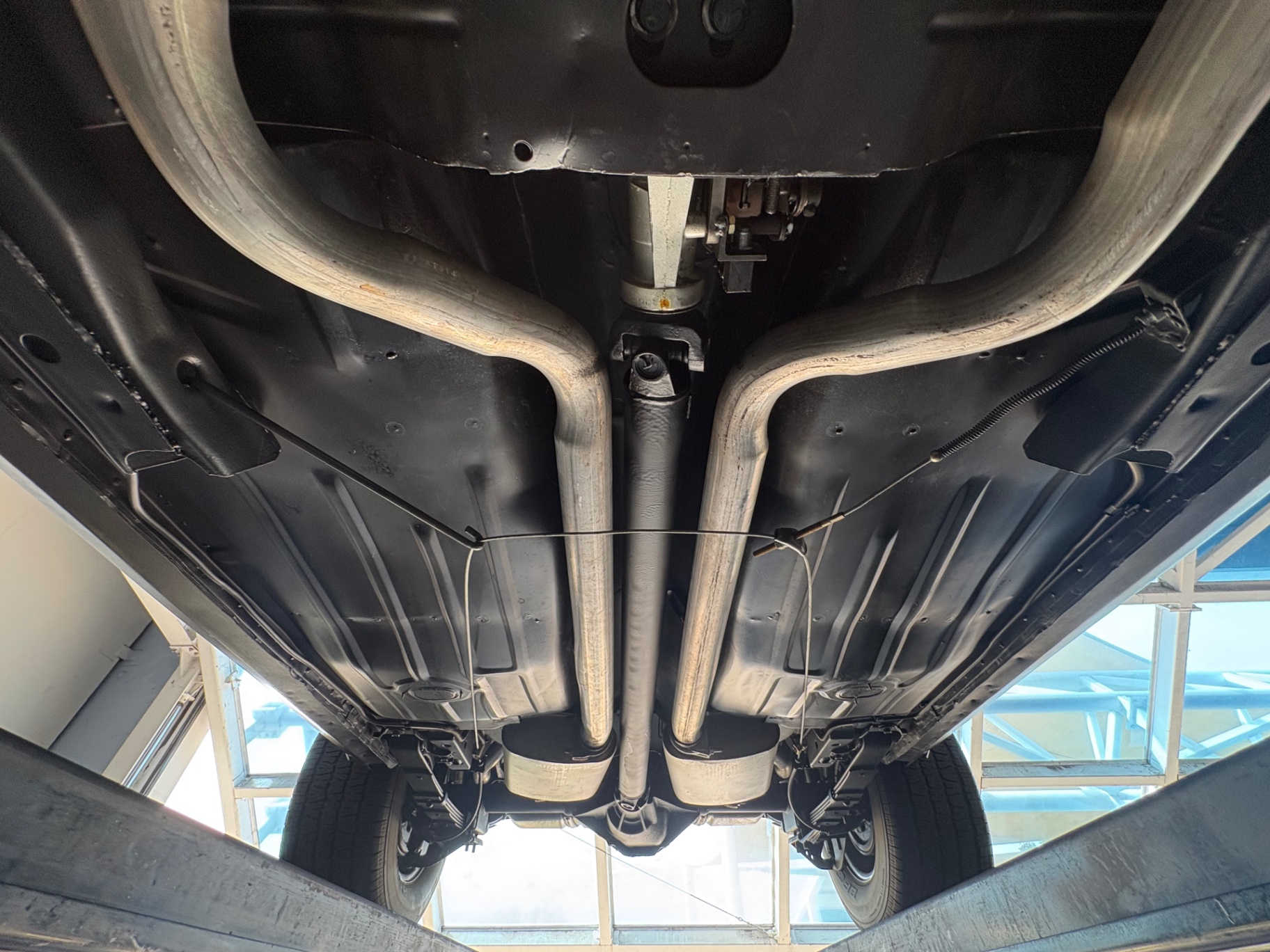 Vehicle photo 57