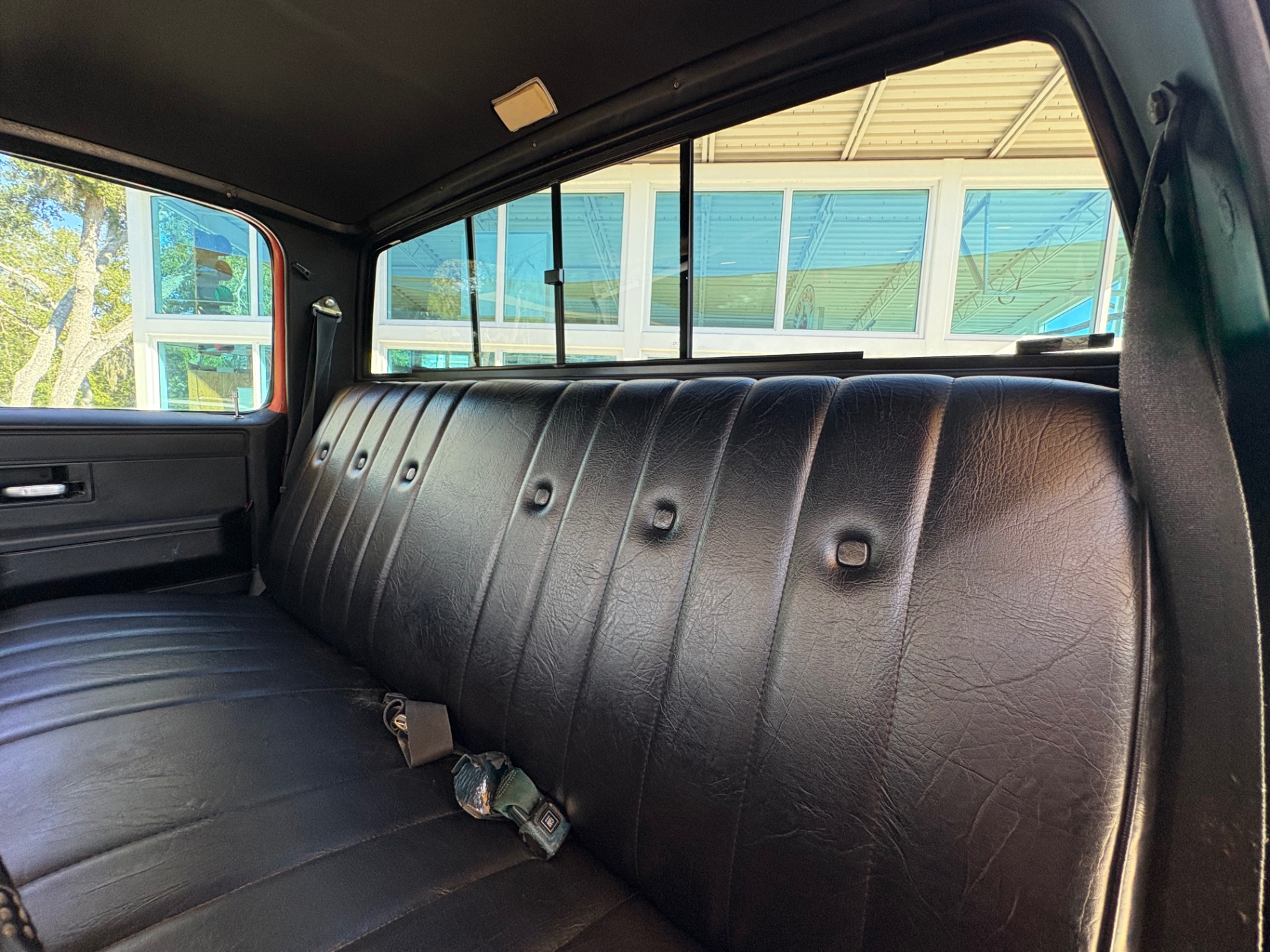 Vehicle photo 39