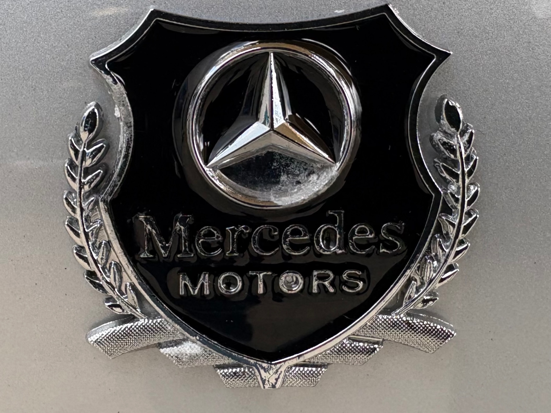Vehicle photo 28