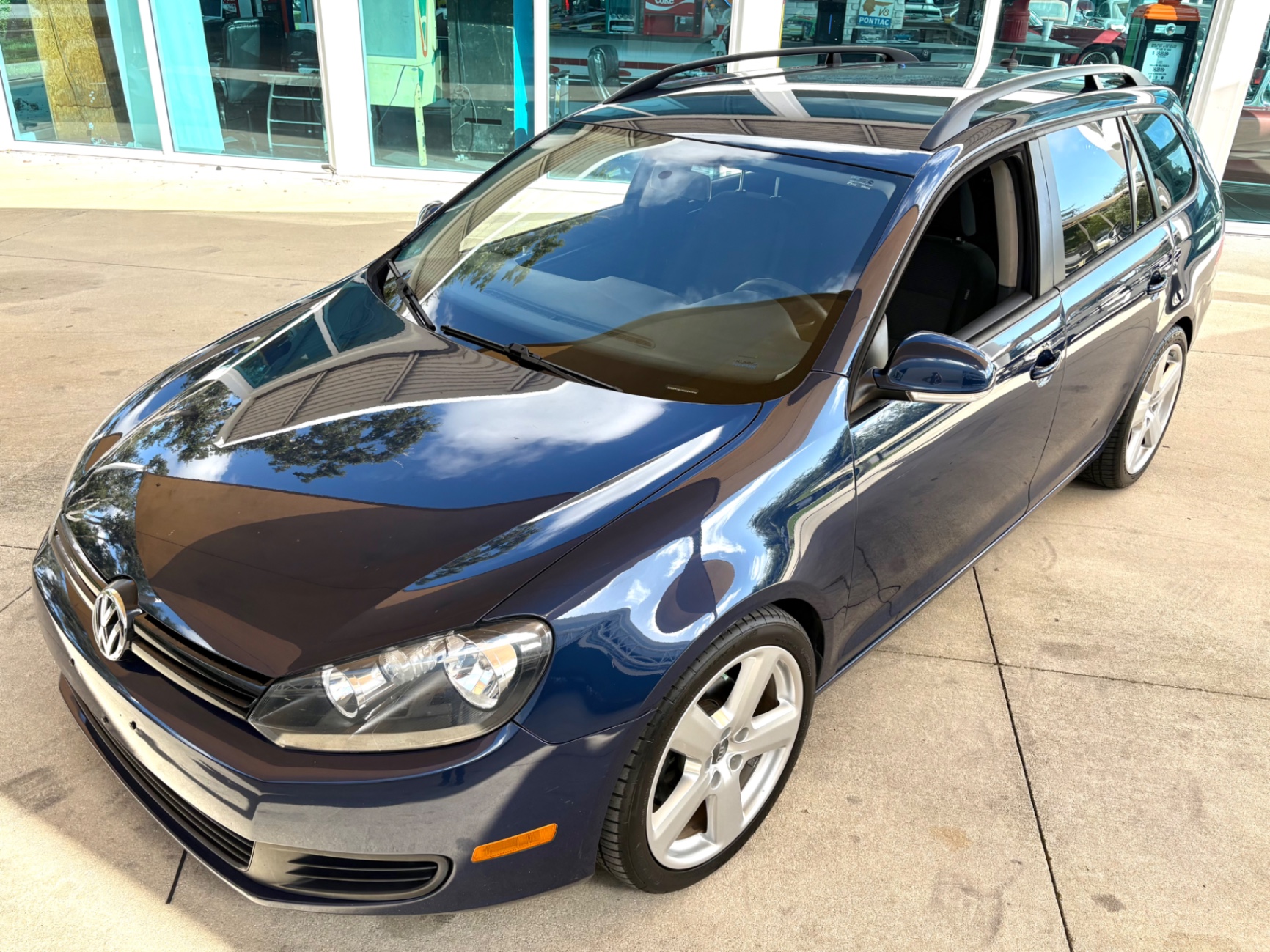 Vehicle photo 20