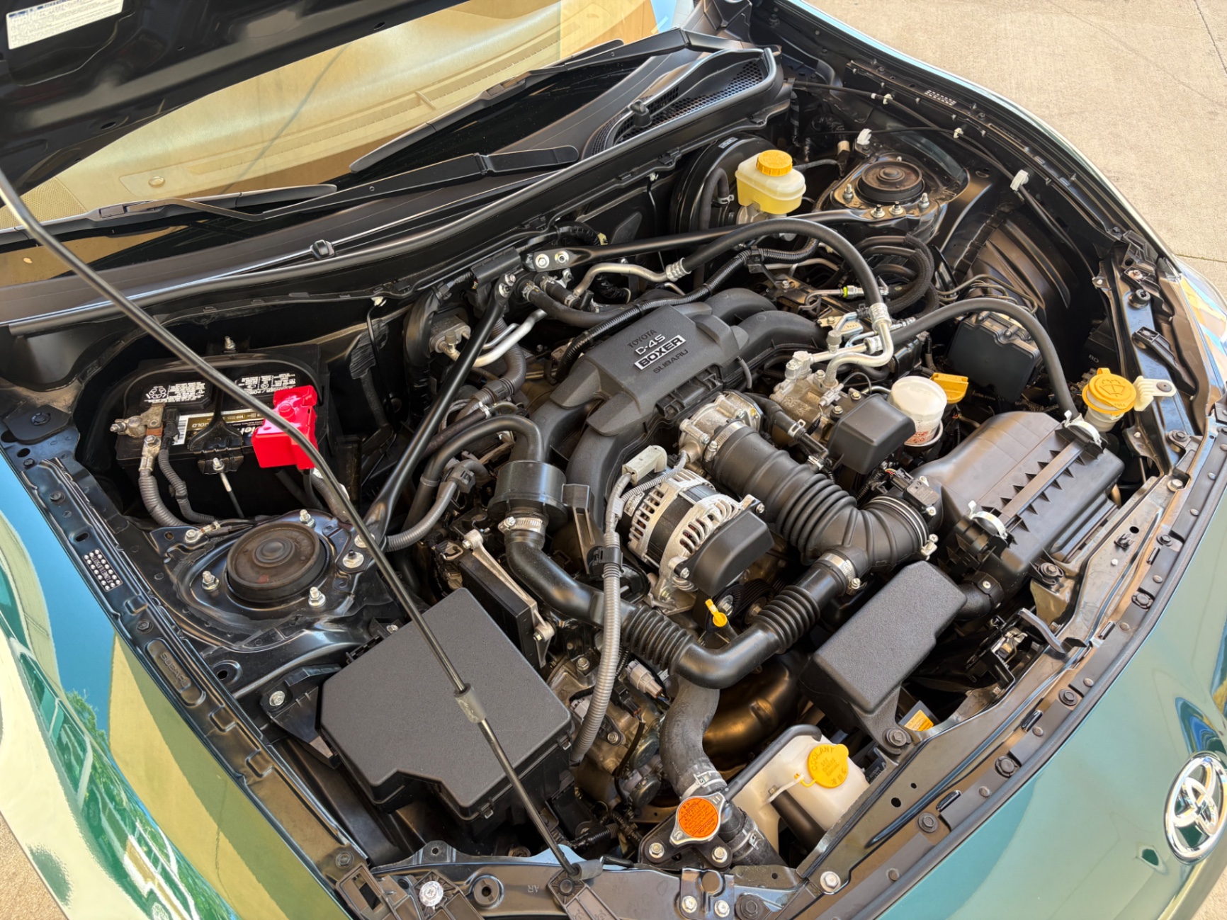 Vehicle photo 24