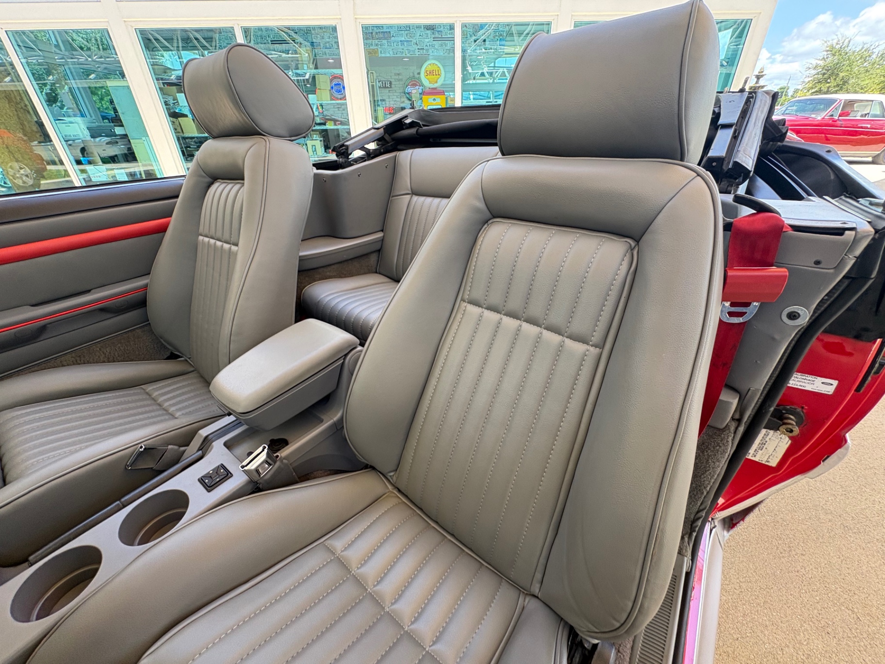 Vehicle photo 39