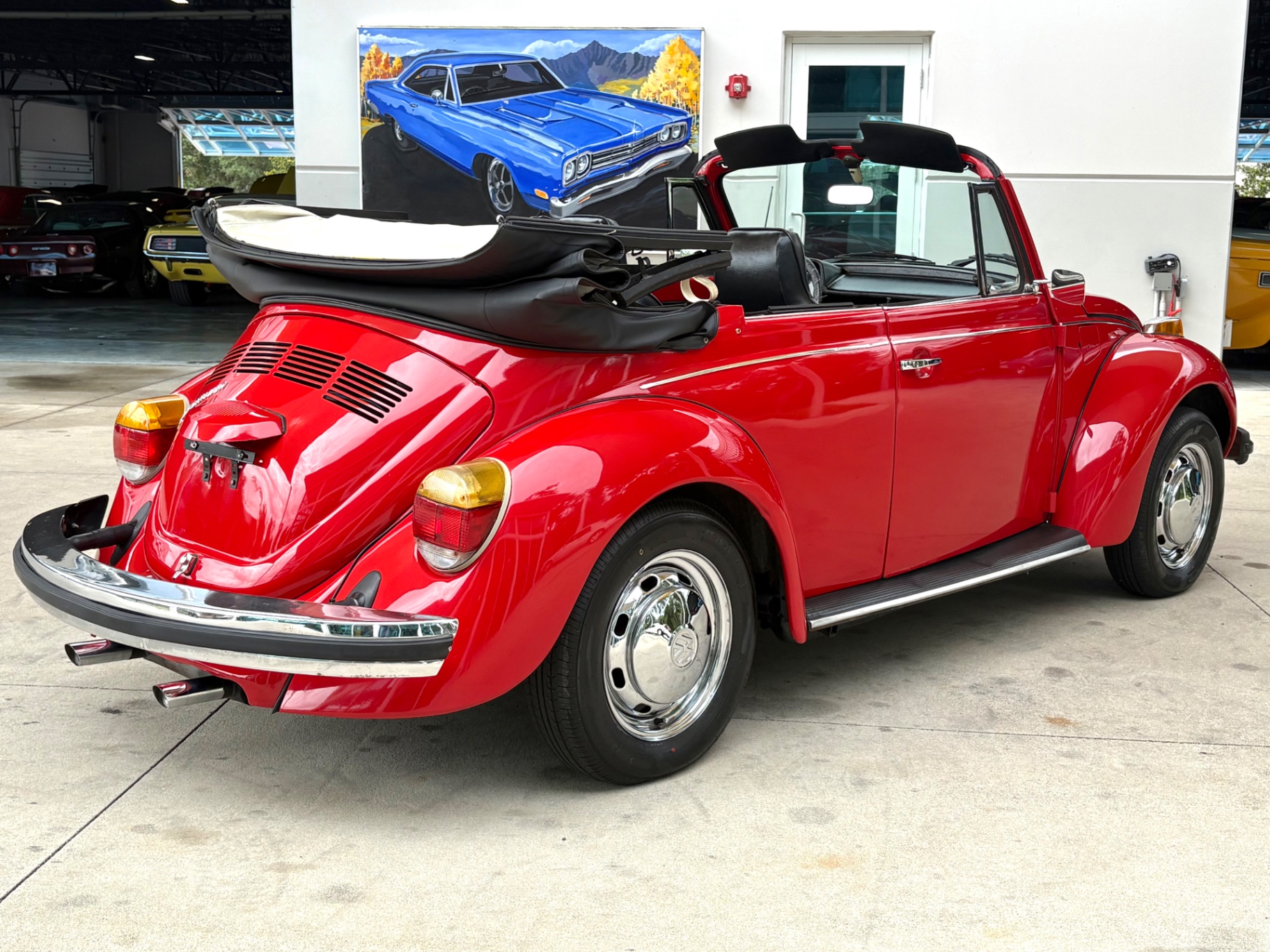 Vehicle photo 6