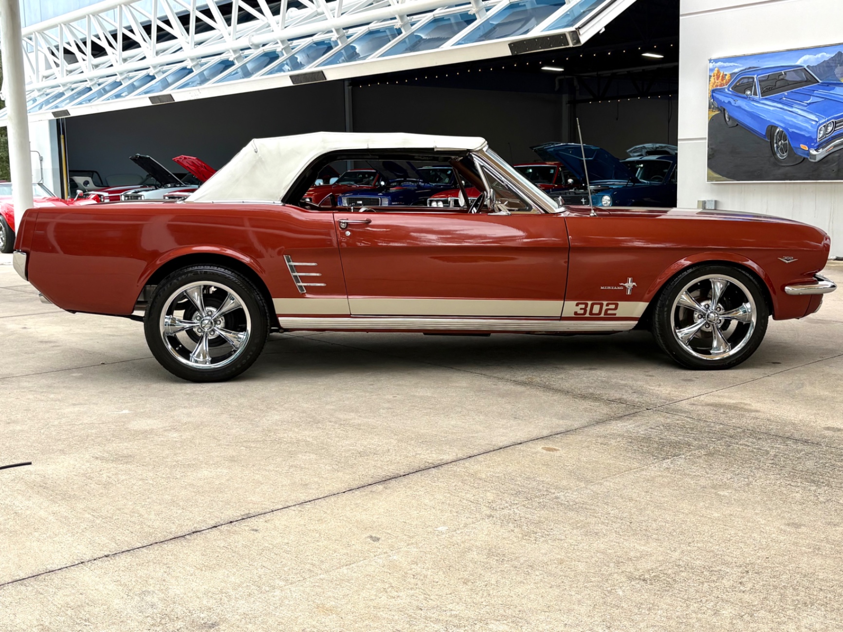 Vehicle photo 22