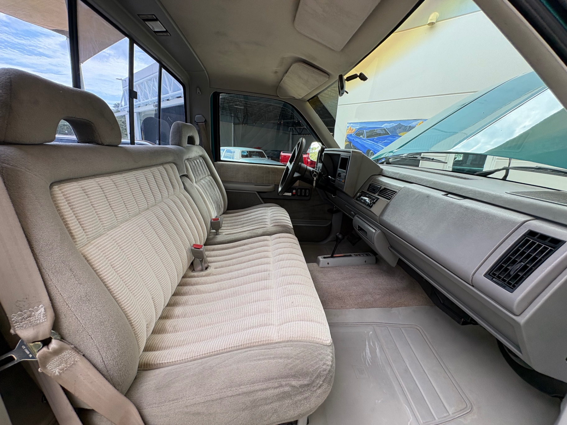Vehicle photo 39