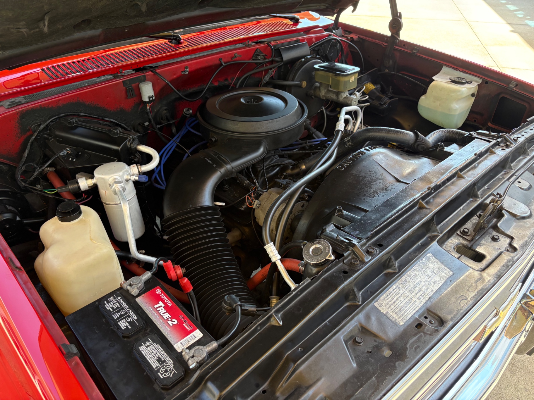 Vehicle photo 29