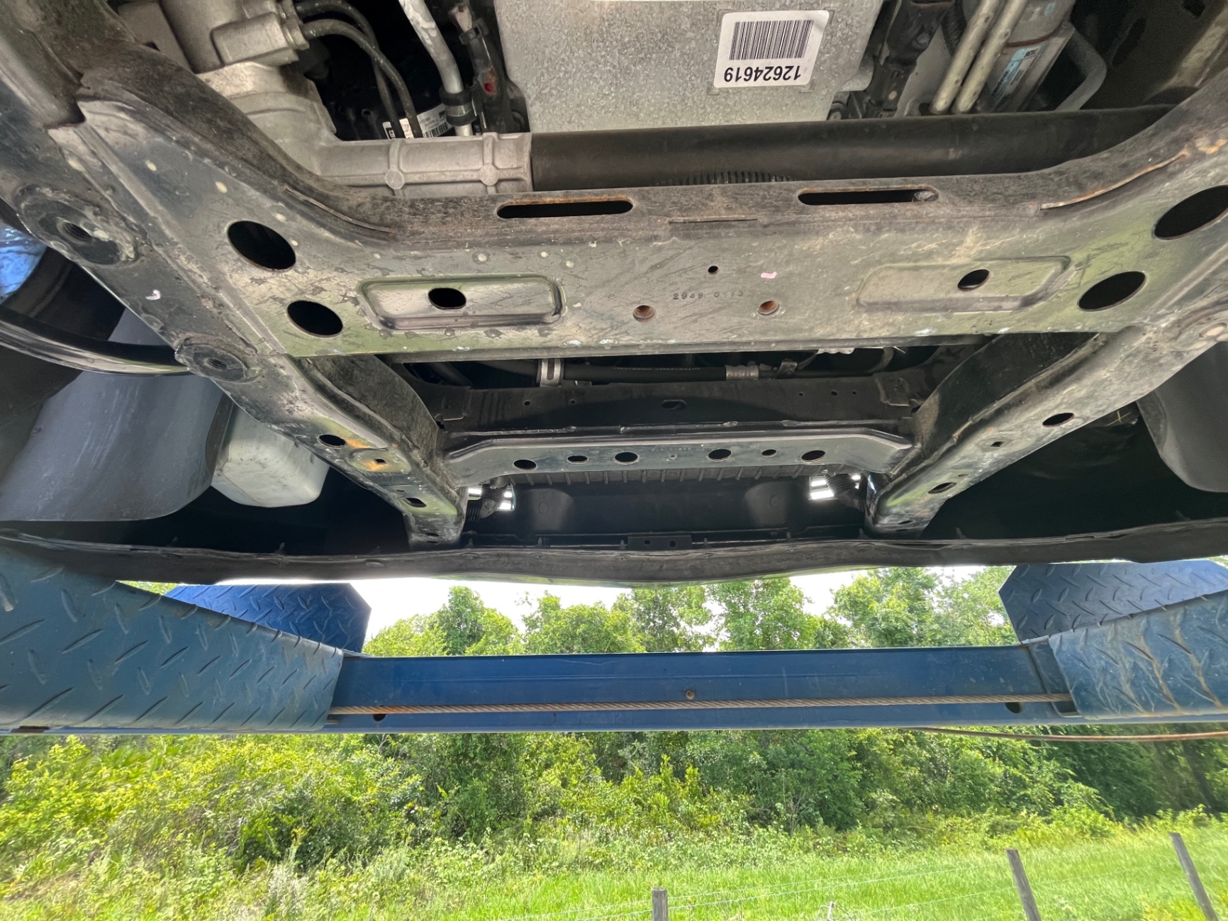 Vehicle photo 35