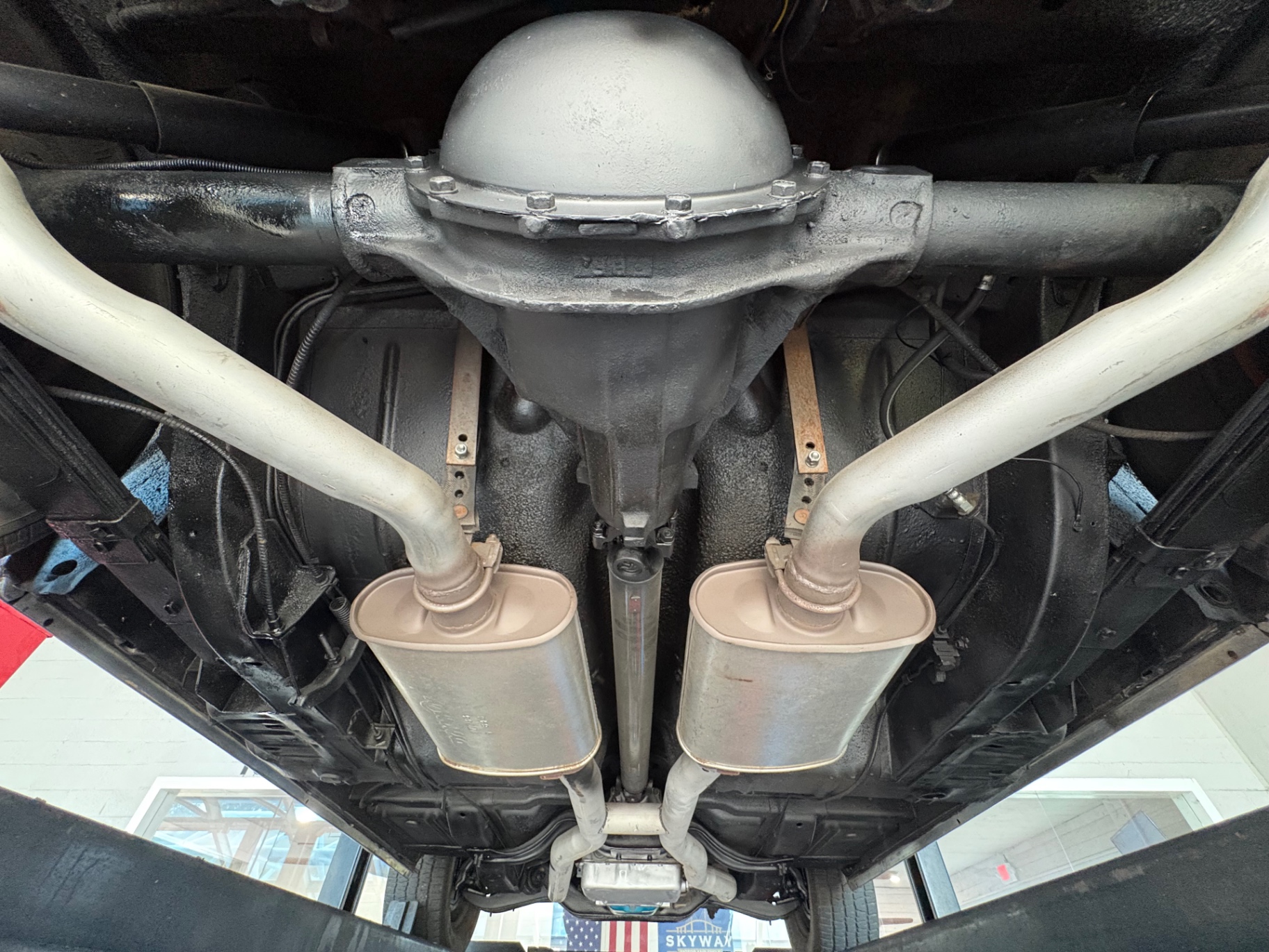 Vehicle photo 44
