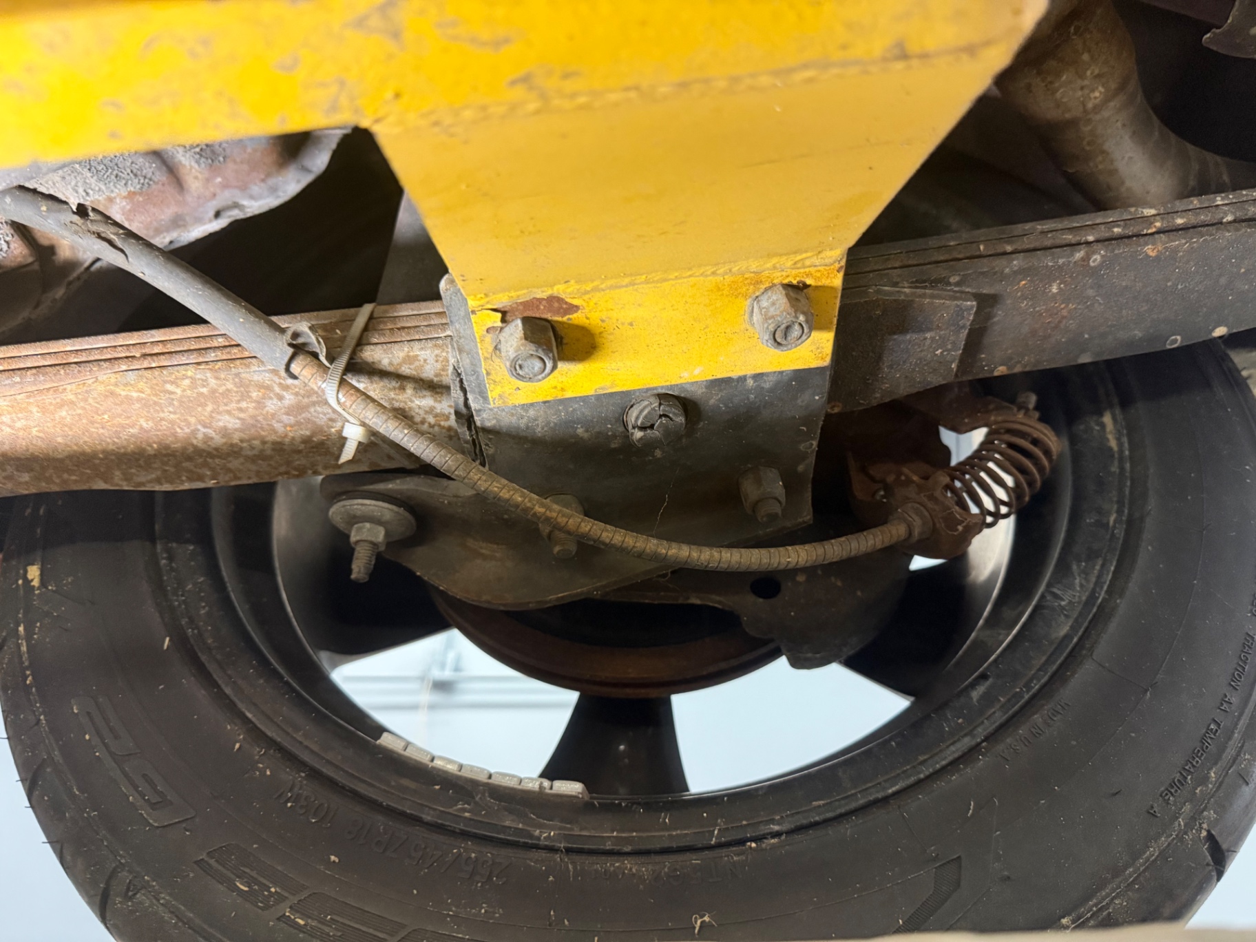 Vehicle photo 47