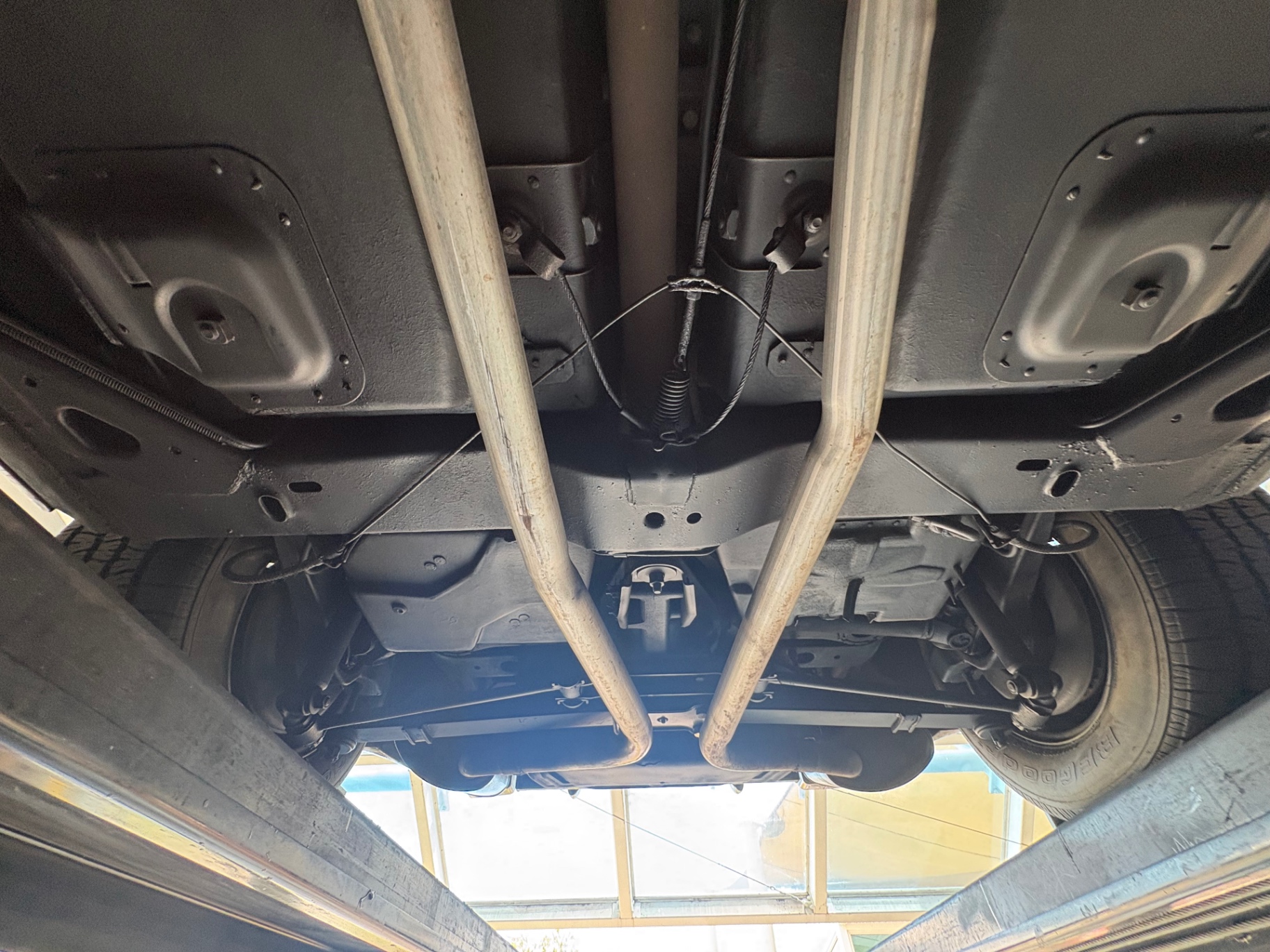 Vehicle photo 63