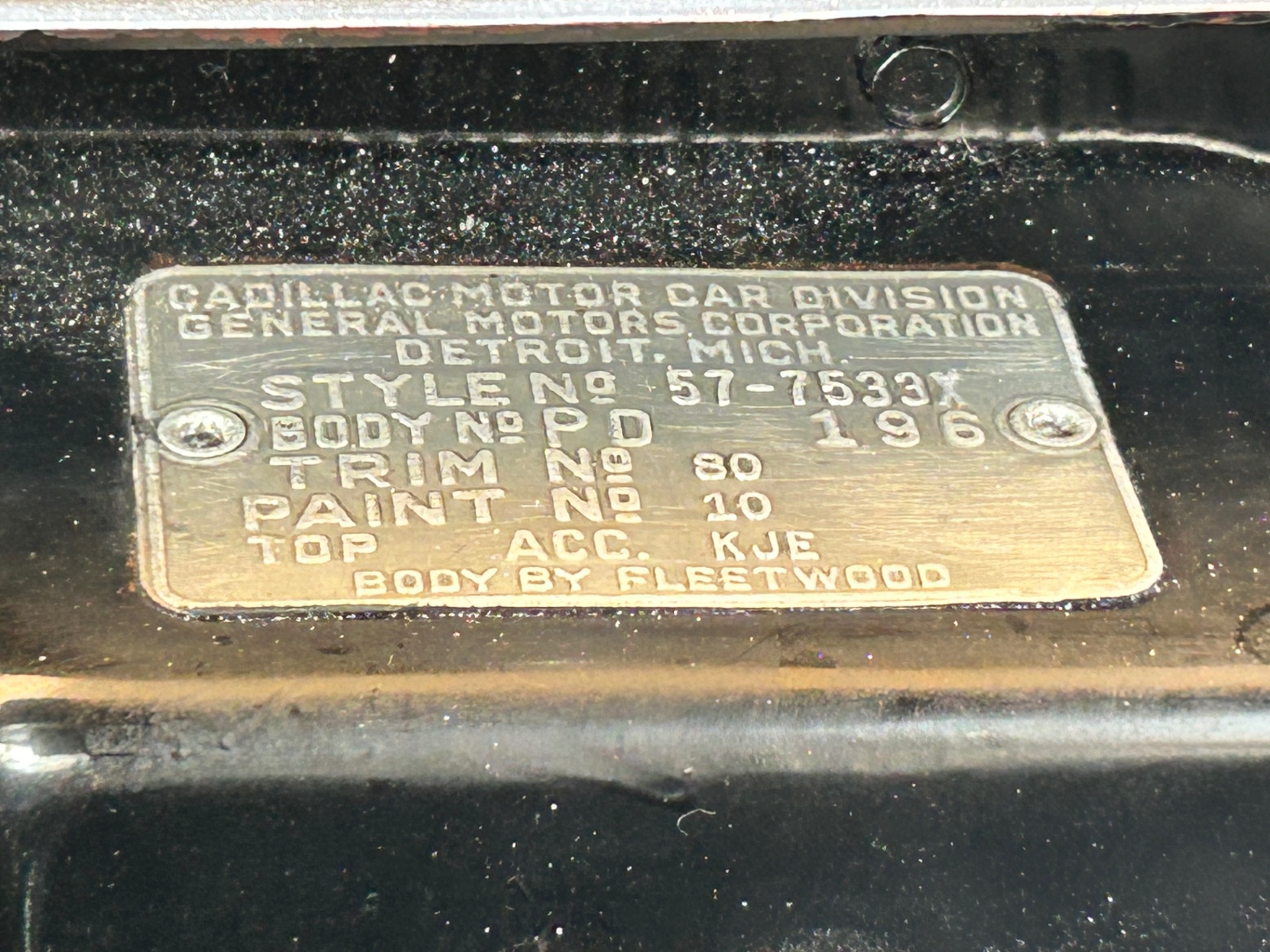 Vehicle photo 17