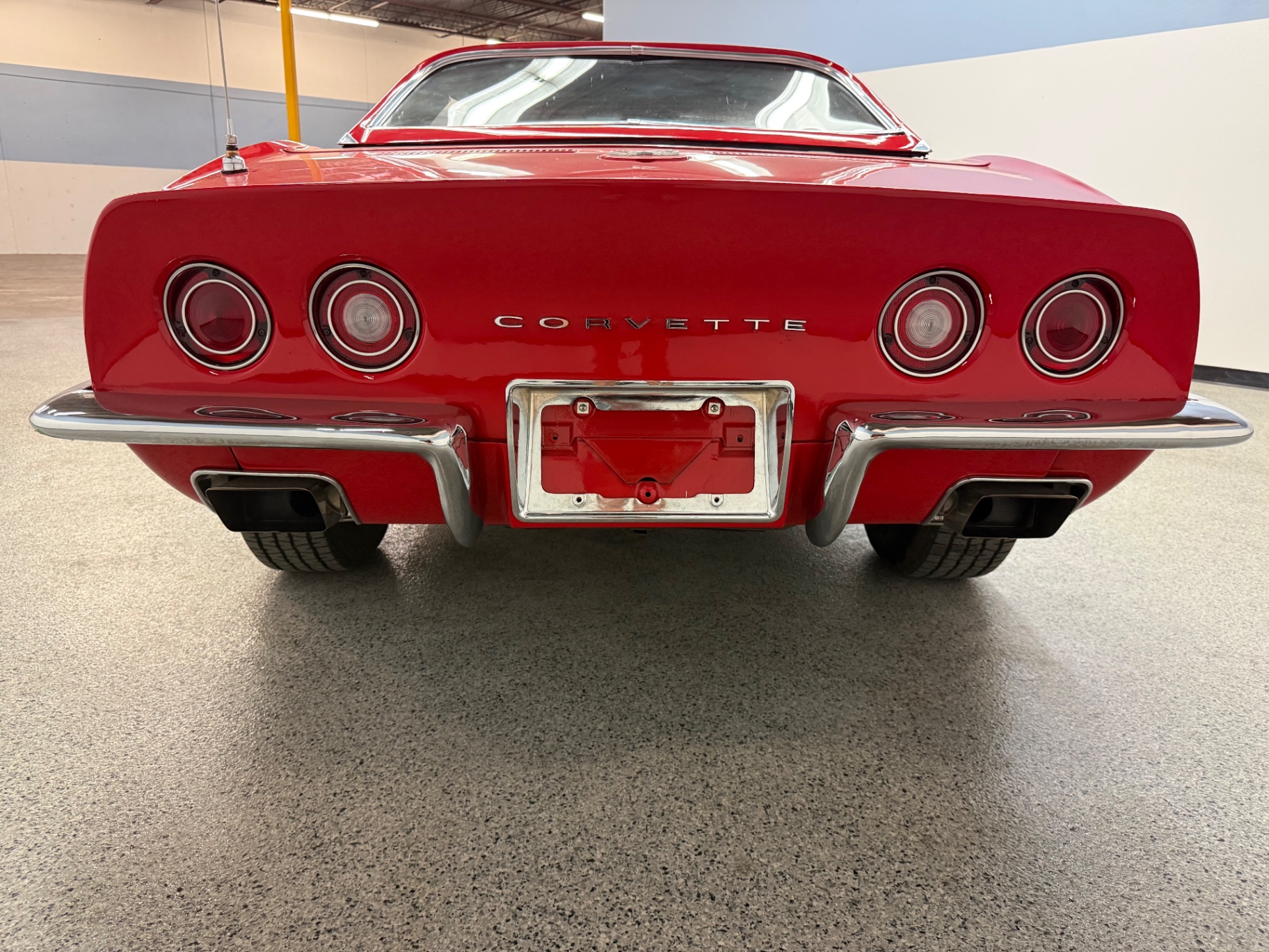 Vehicle photo 18