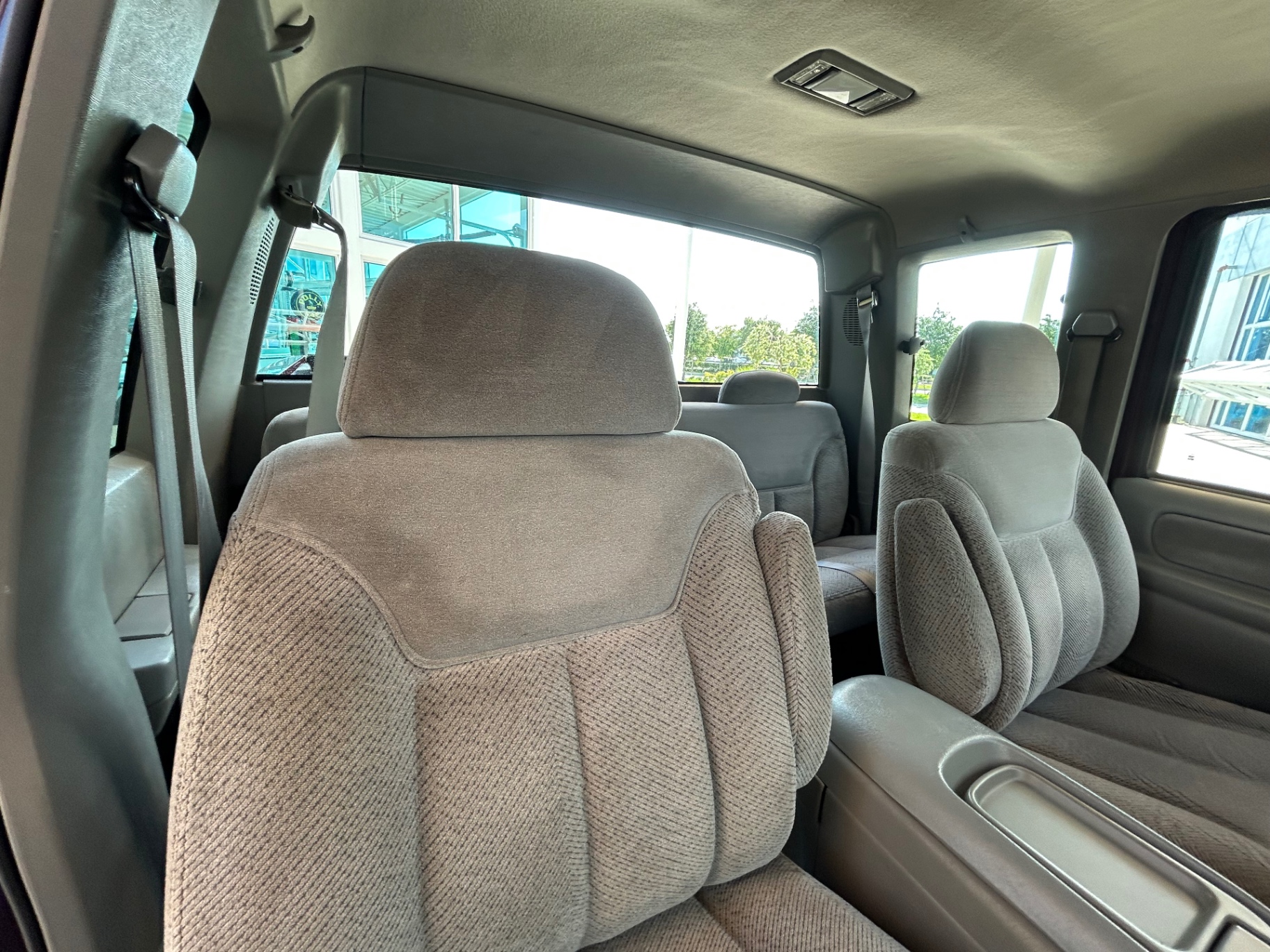 Vehicle photo 40