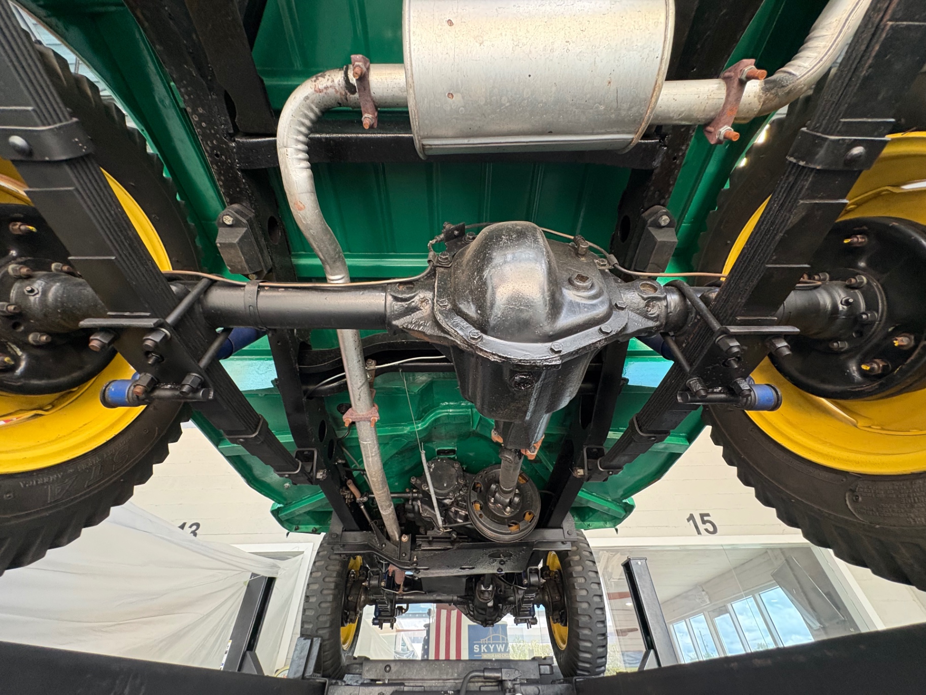 Vehicle photo 42