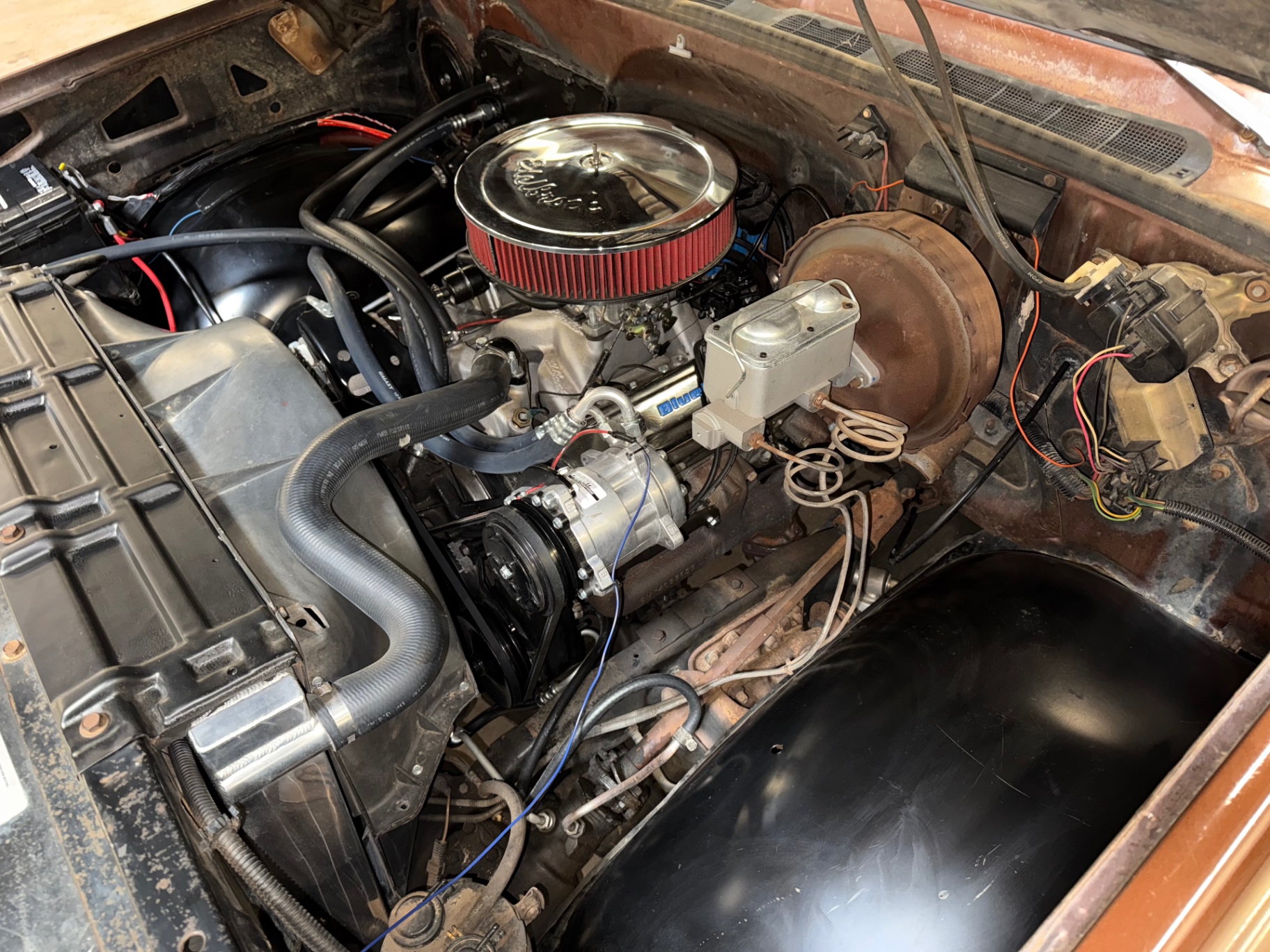 Vehicle photo 27