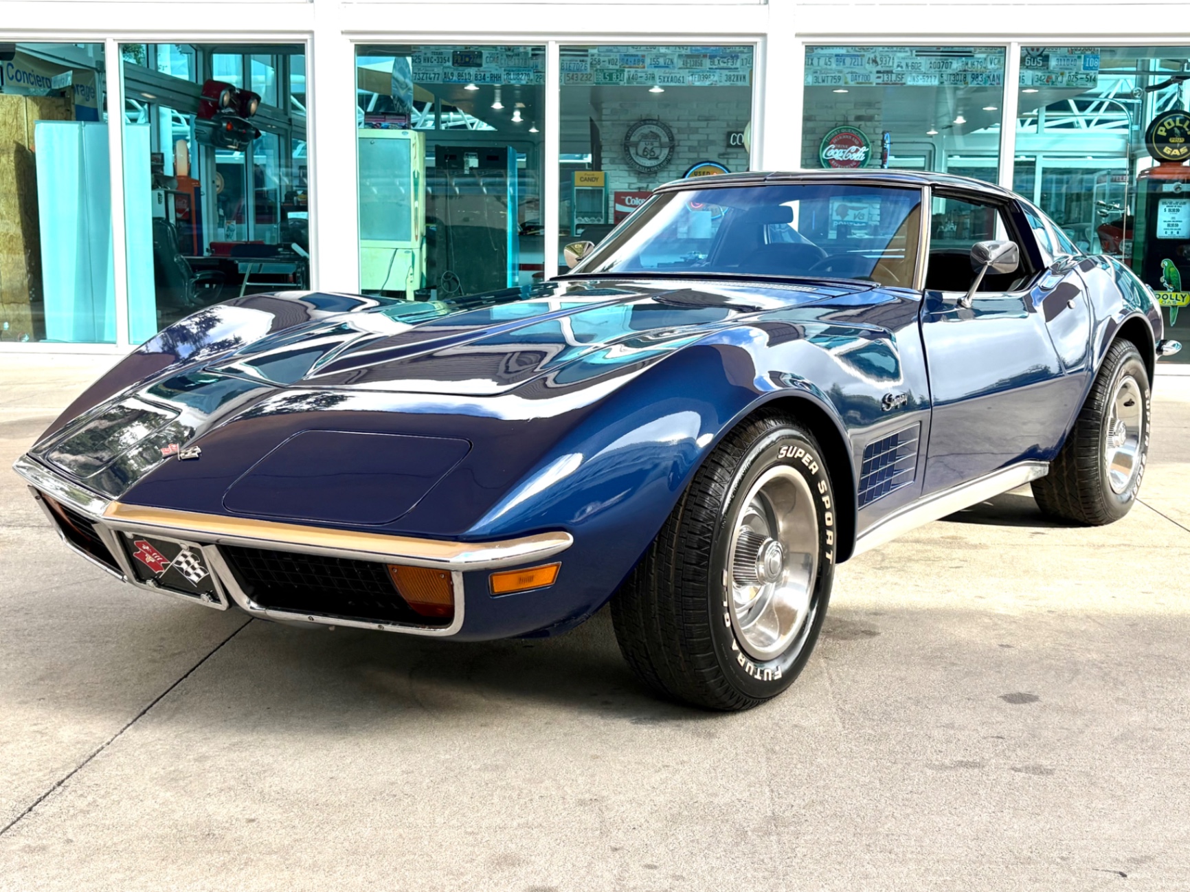 Vehicle photo 11