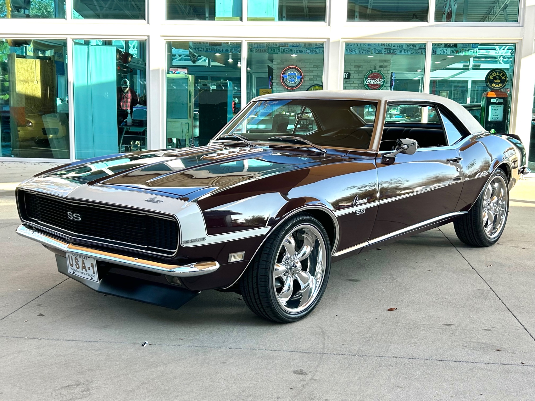 Vehicle photo 12