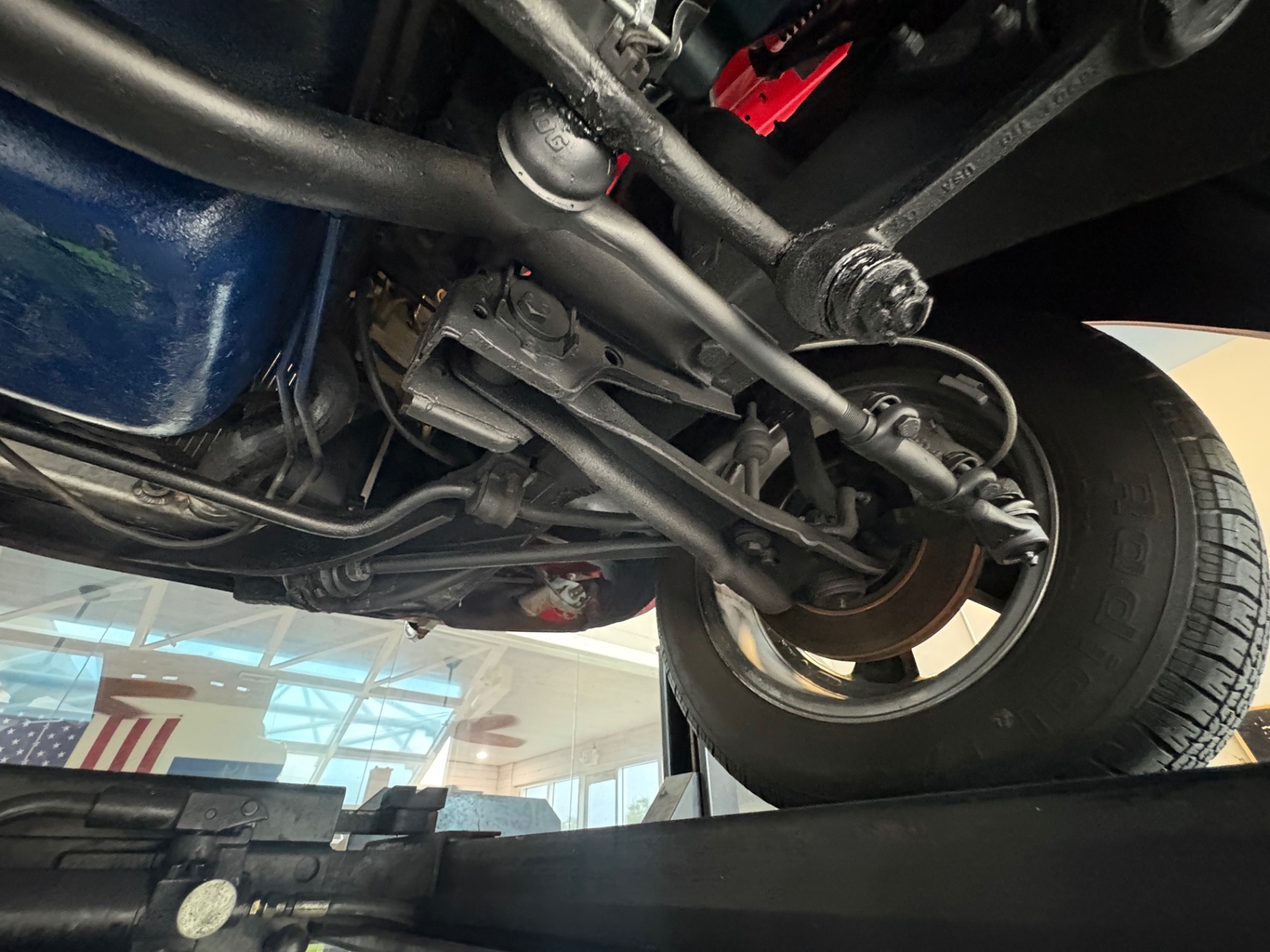 Vehicle photo 58