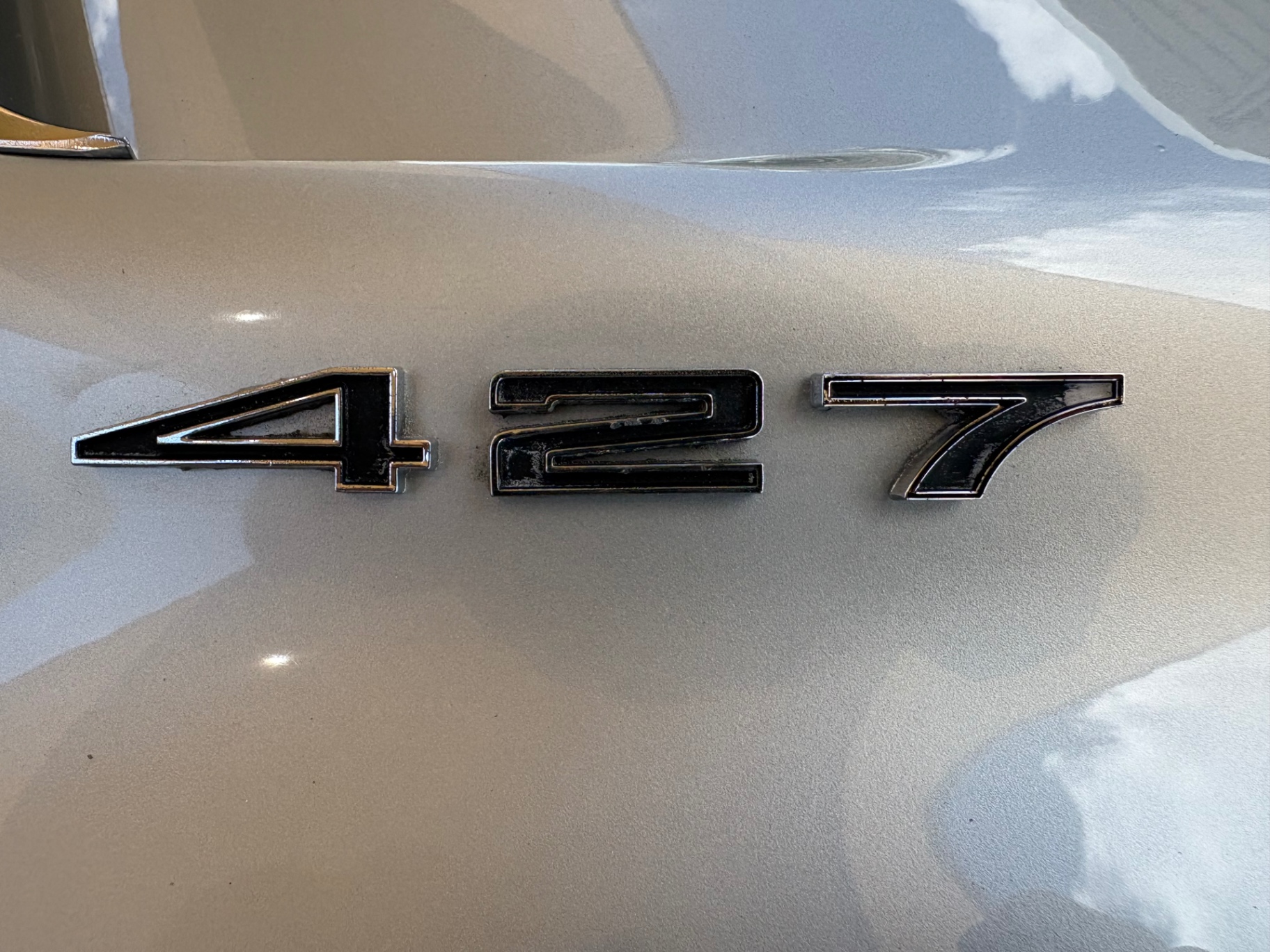 Vehicle photo 28