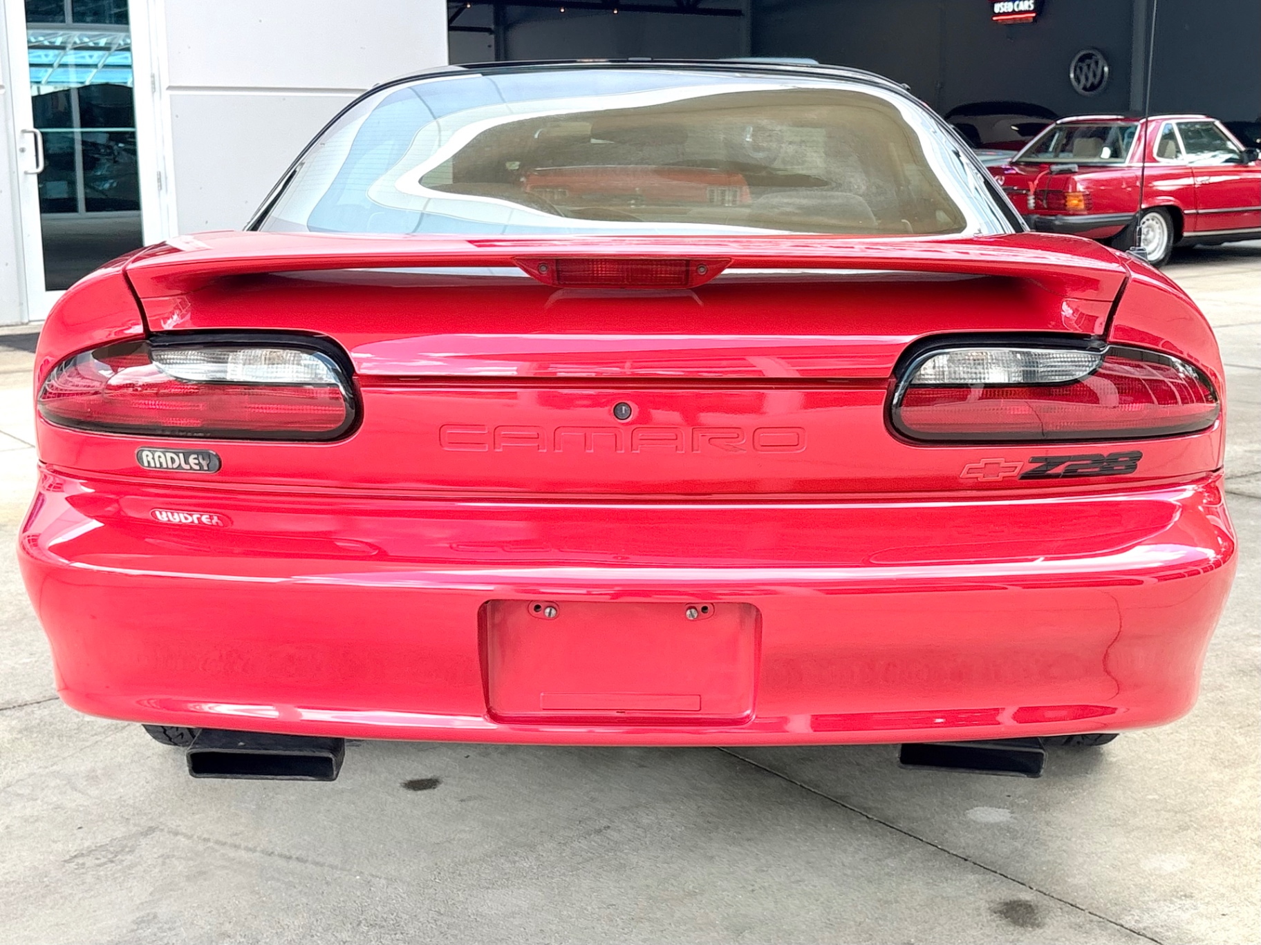 Vehicle photo 7