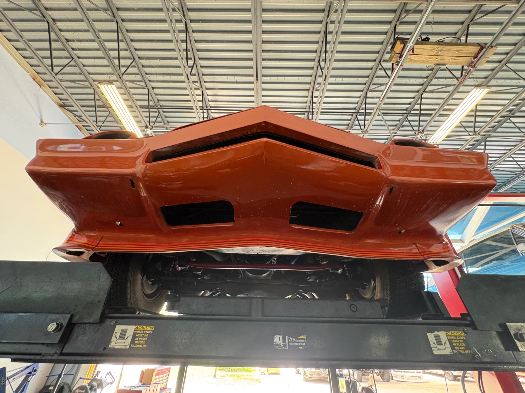Vehicle photo 52