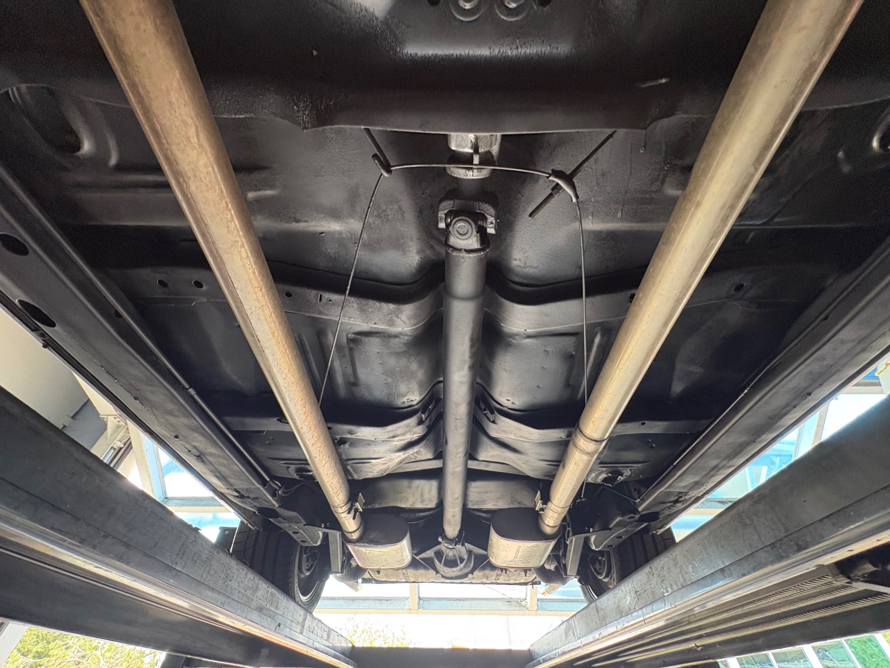 Vehicle photo 63
