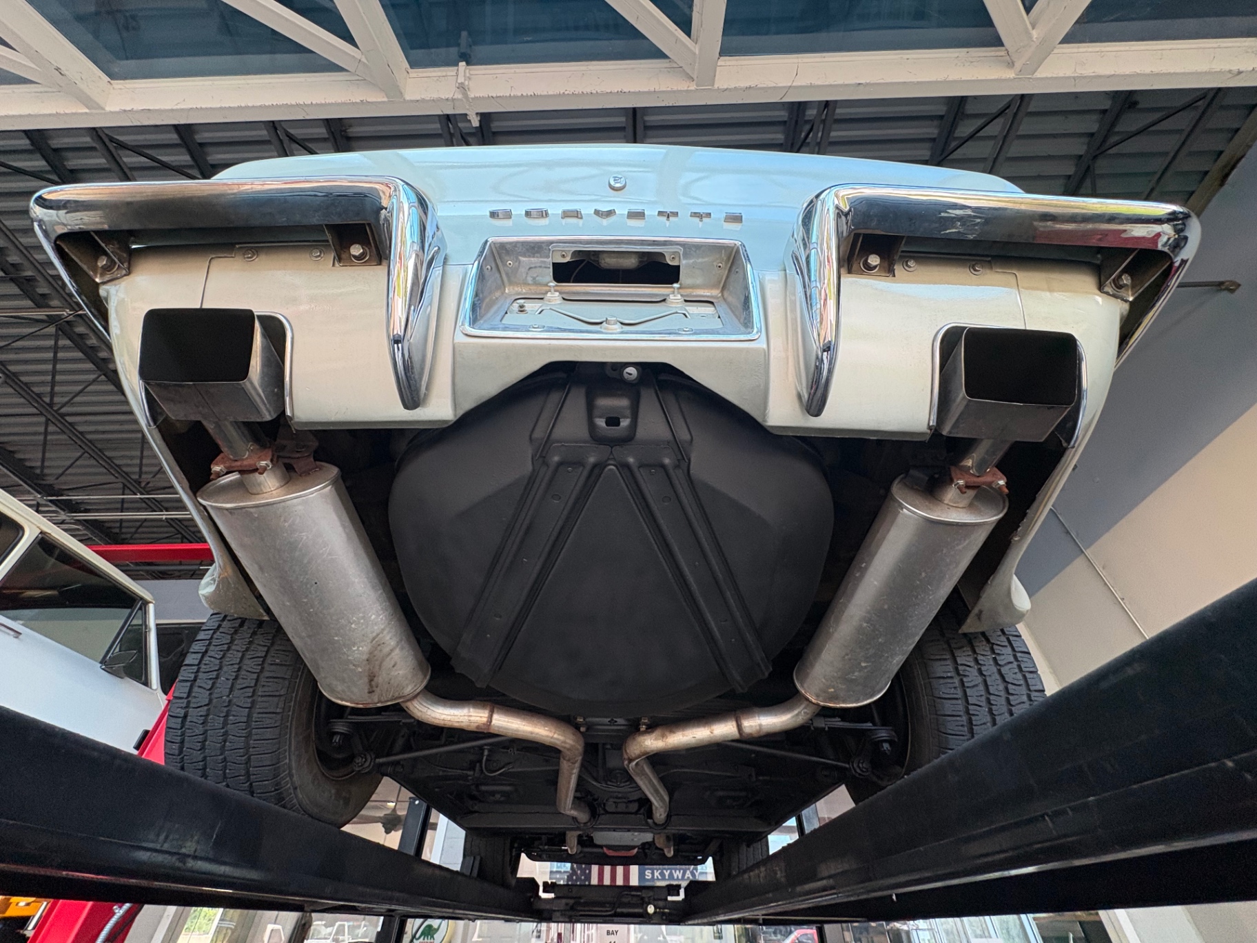 Vehicle photo 50