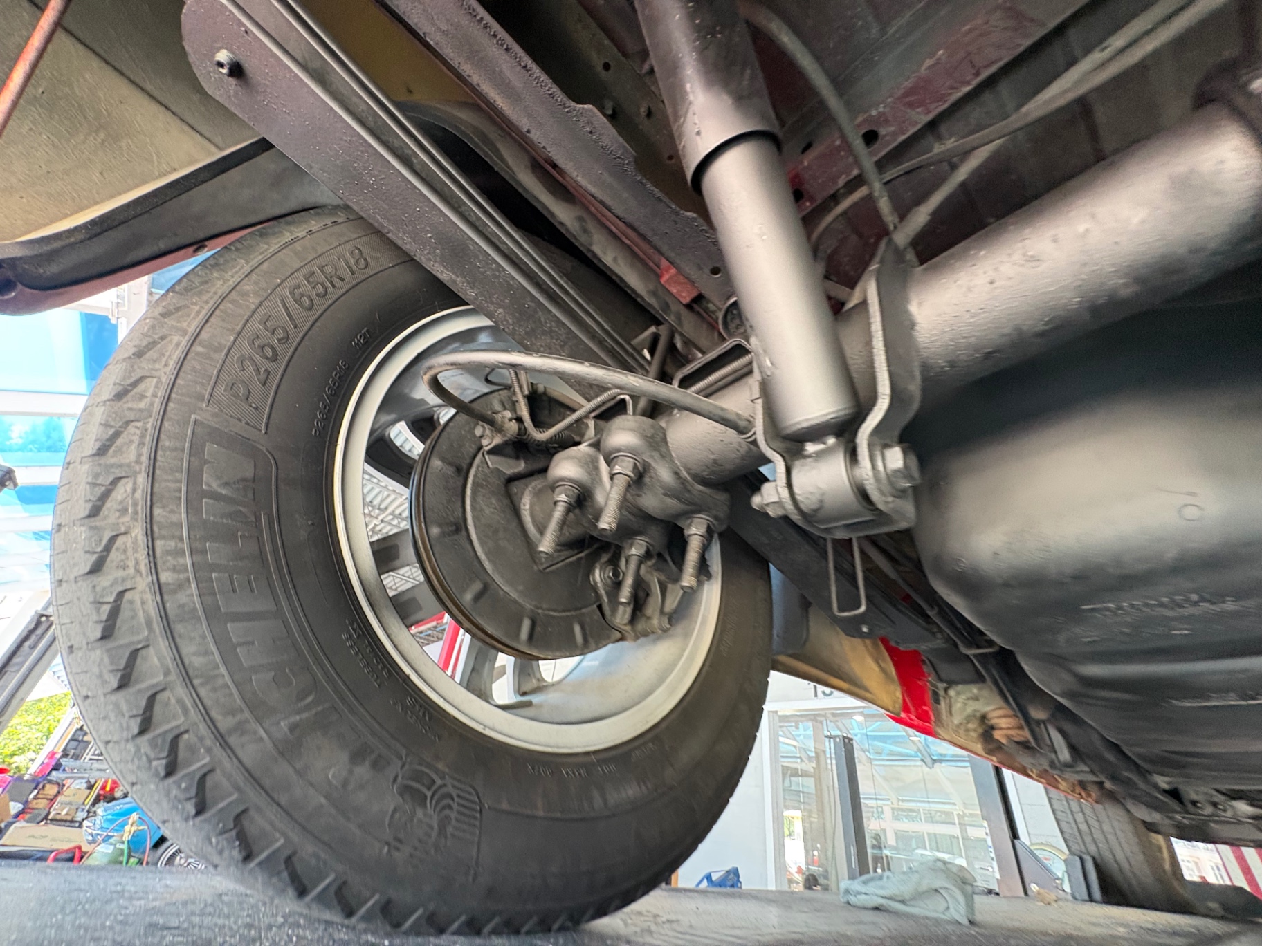 Vehicle photo 41