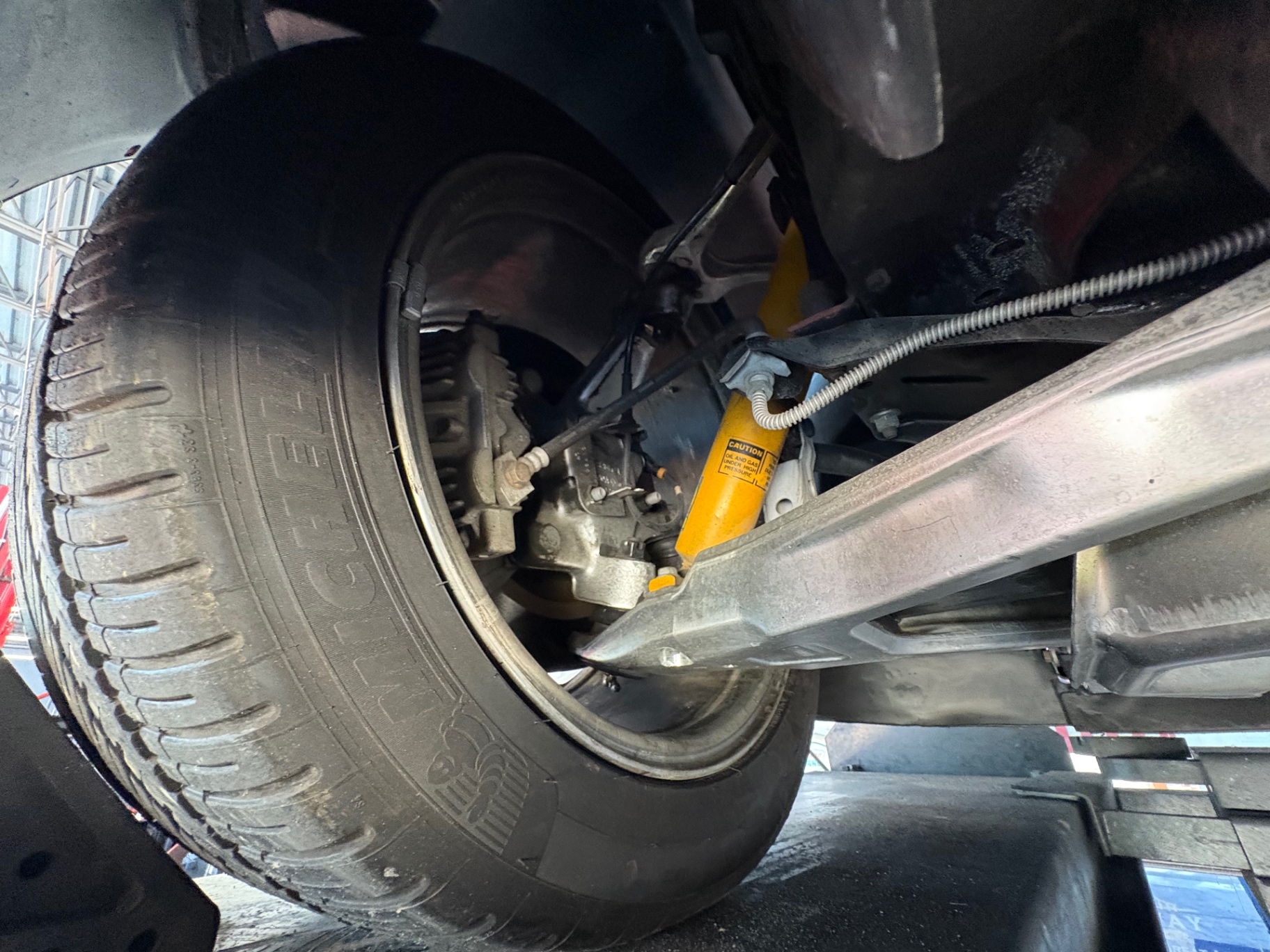 Vehicle photo 45