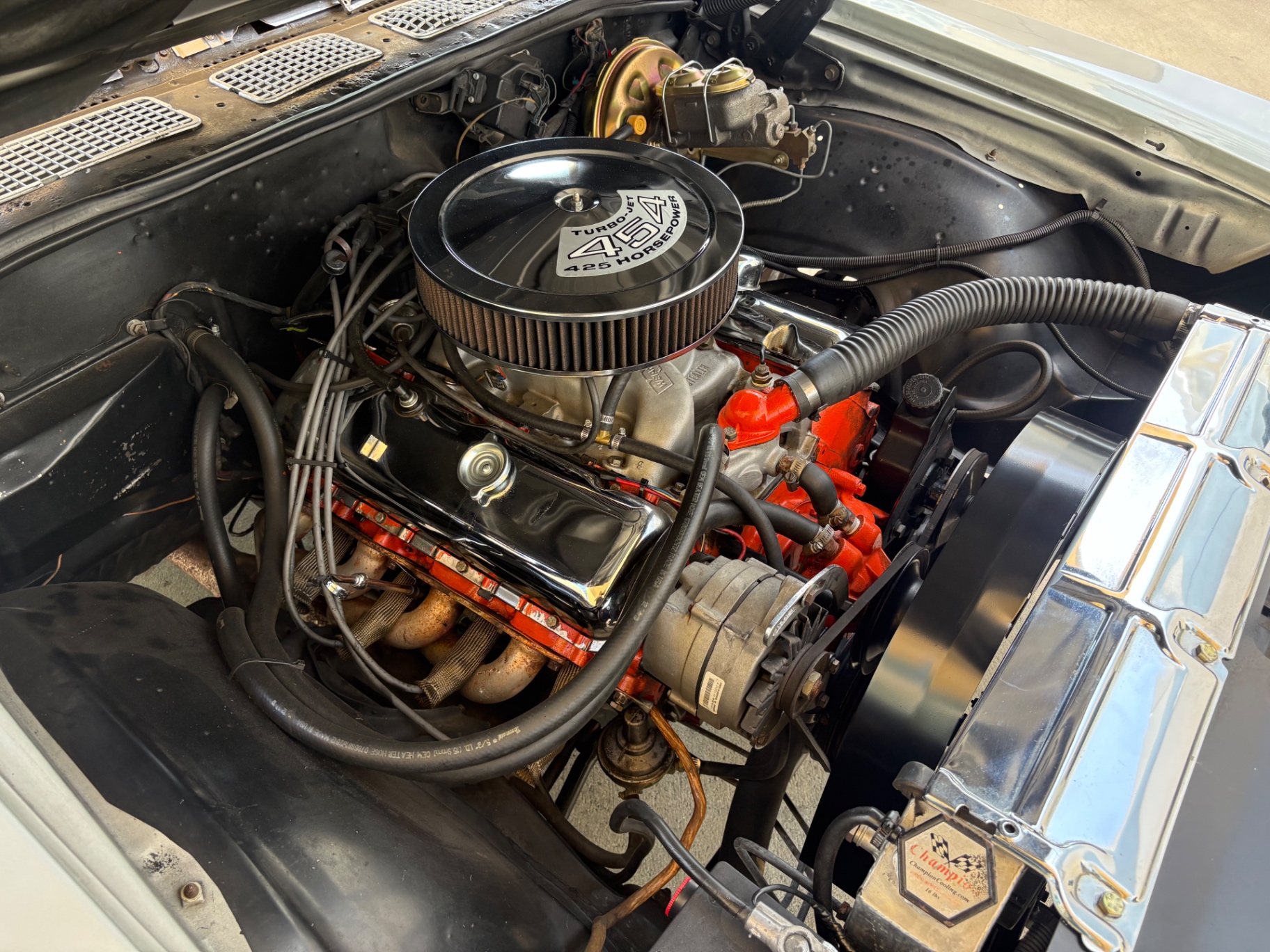 Vehicle photo 33