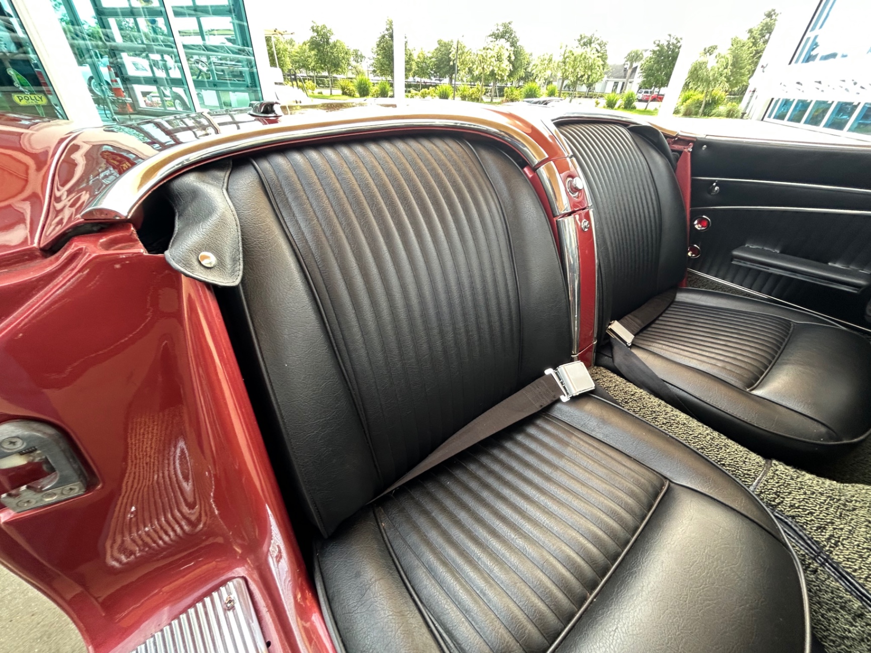 Vehicle photo 41