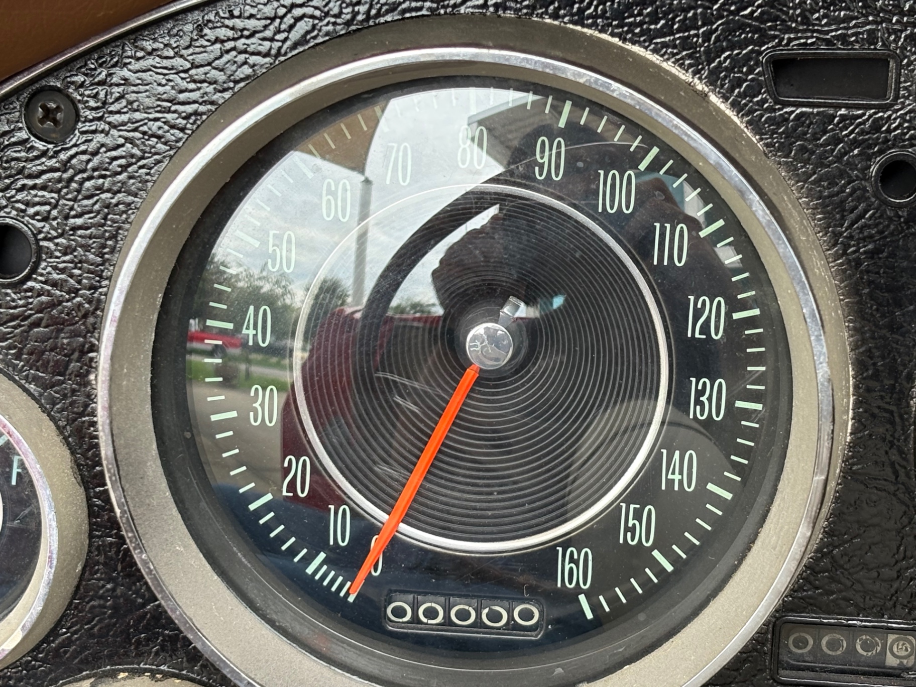 Vehicle photo 28