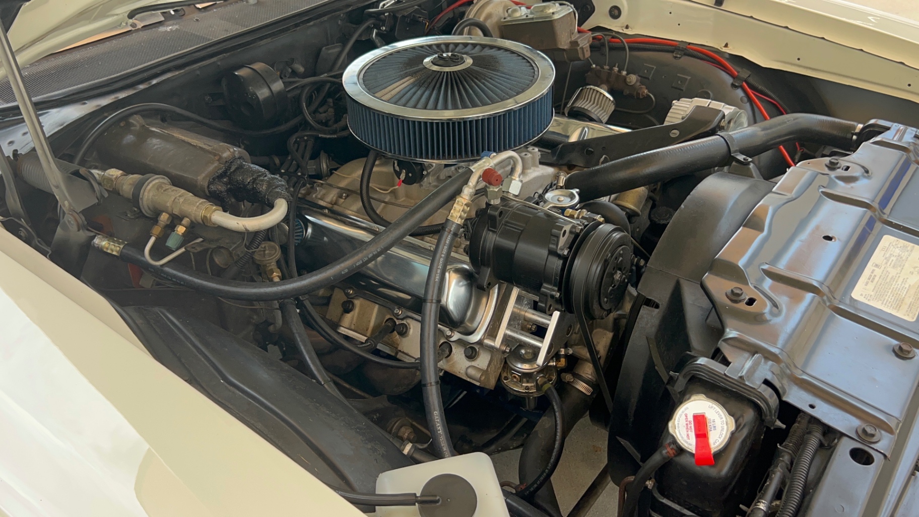 Vehicle photo 21
