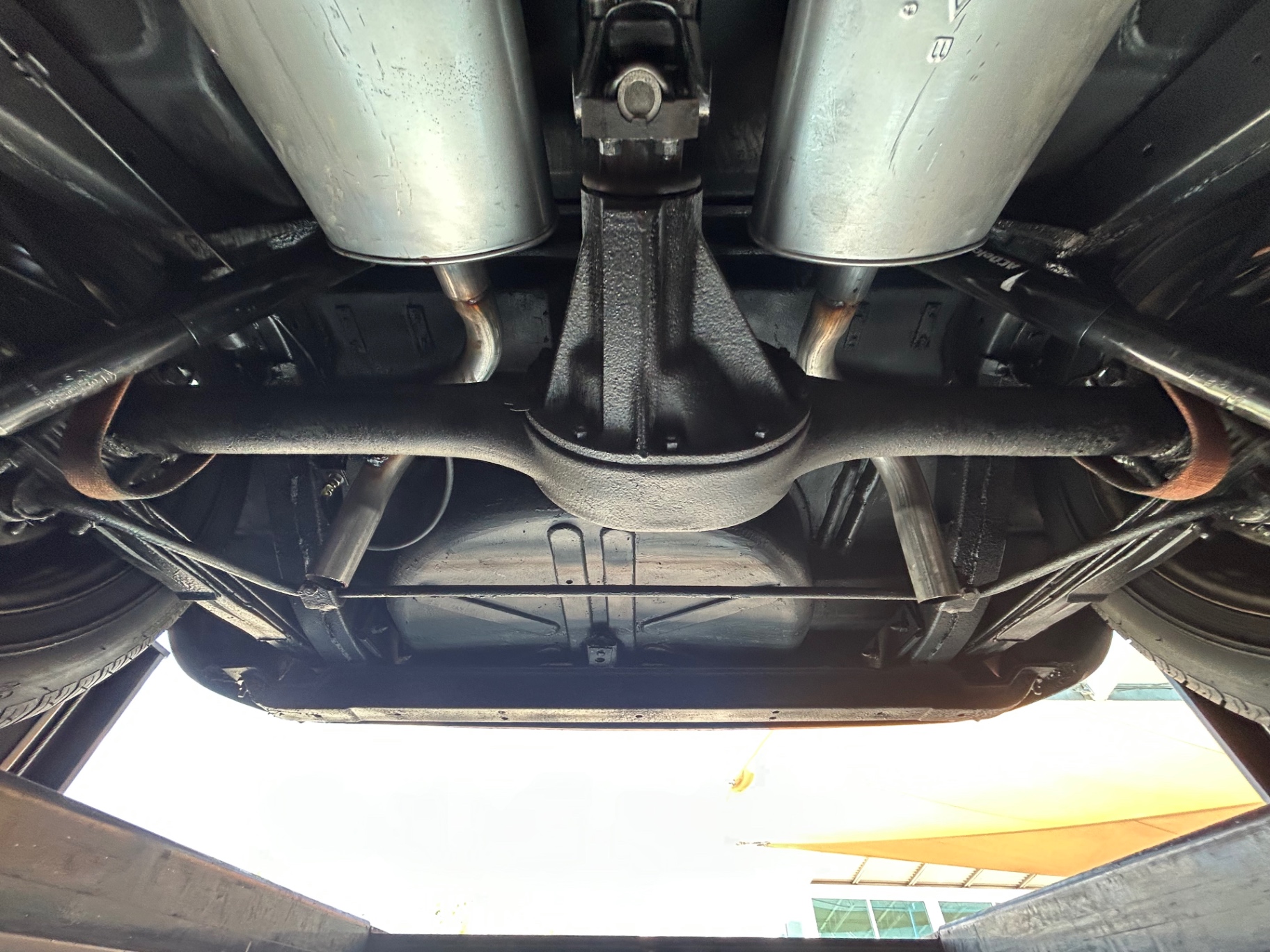Vehicle photo 57