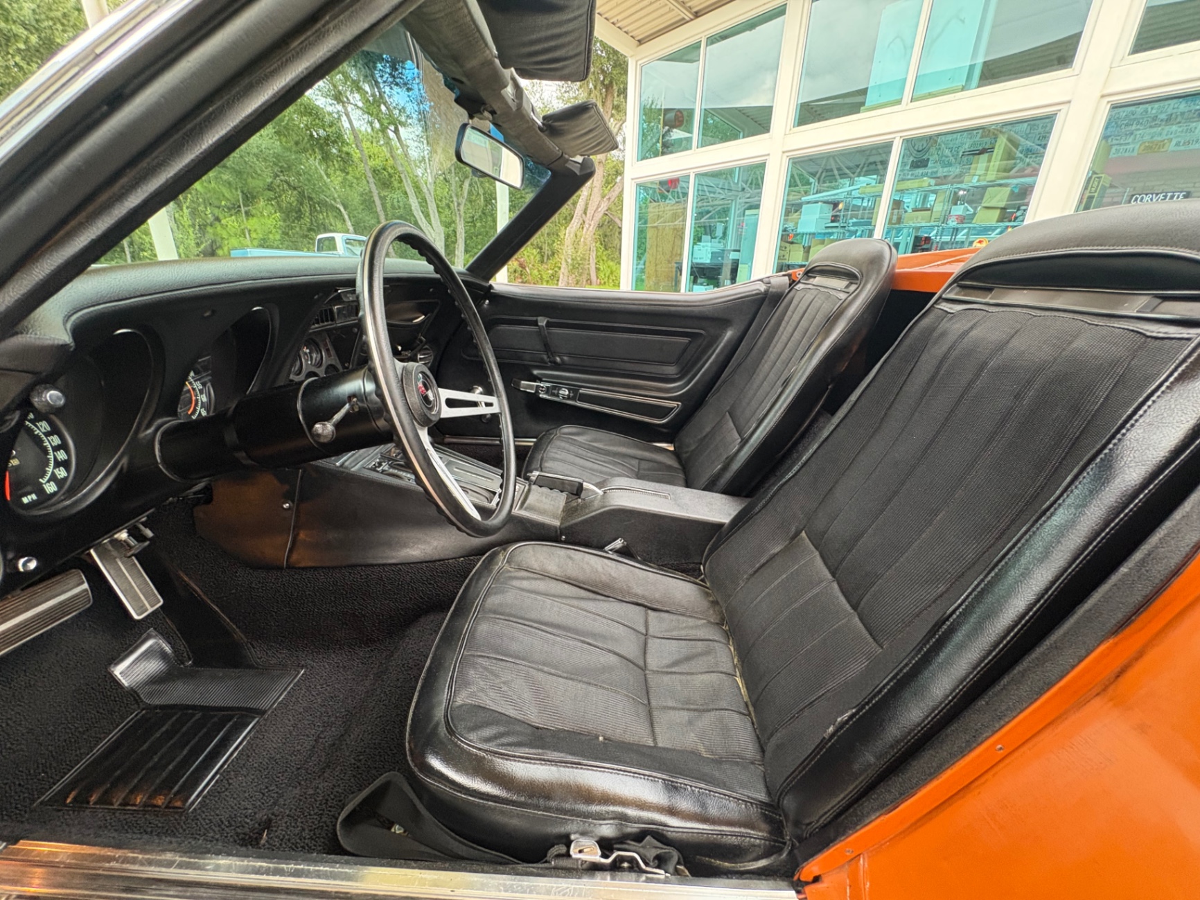 Vehicle photo 41