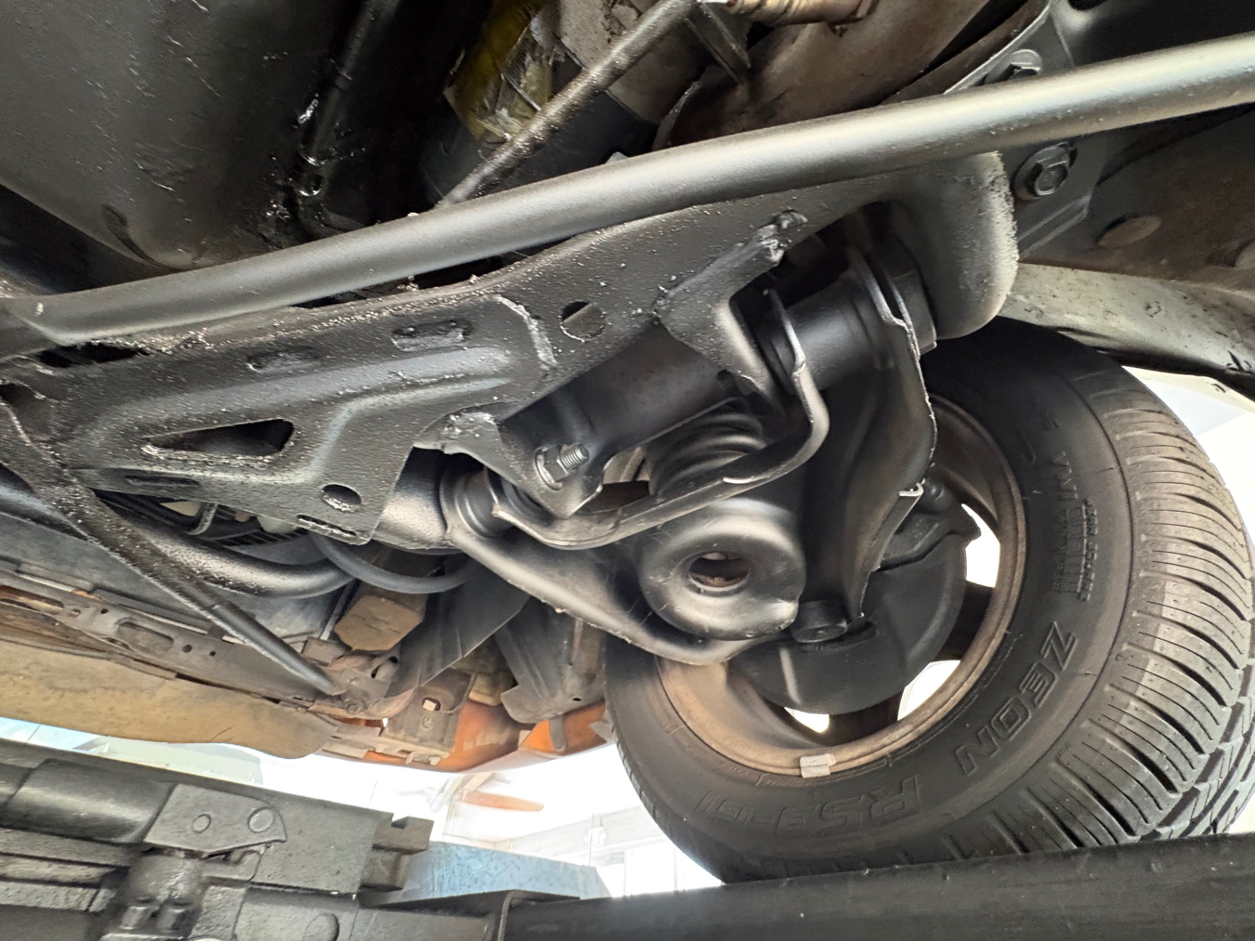 Vehicle photo 57