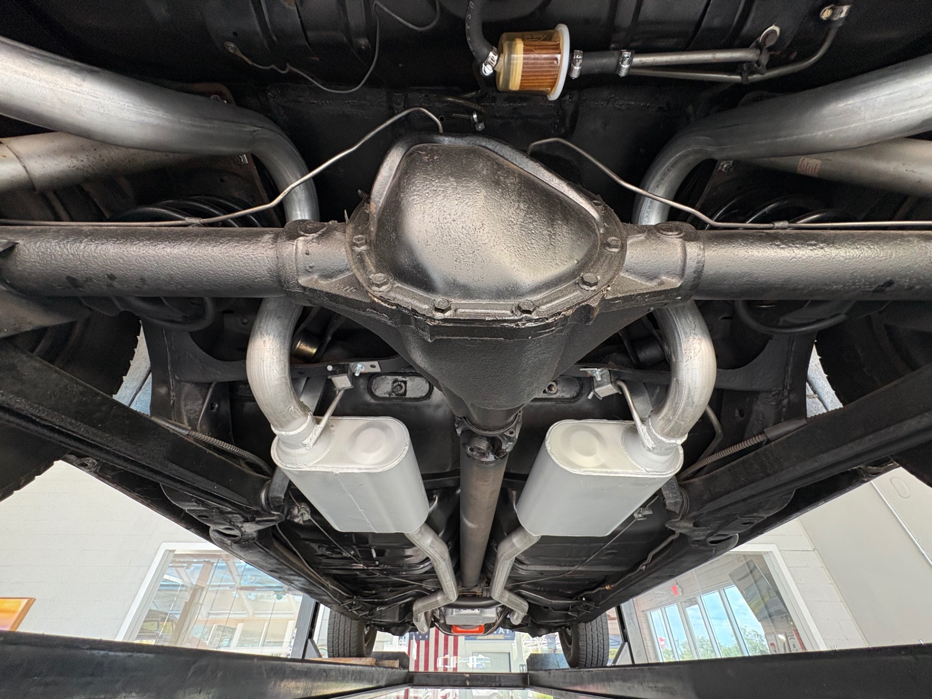 Vehicle photo 49