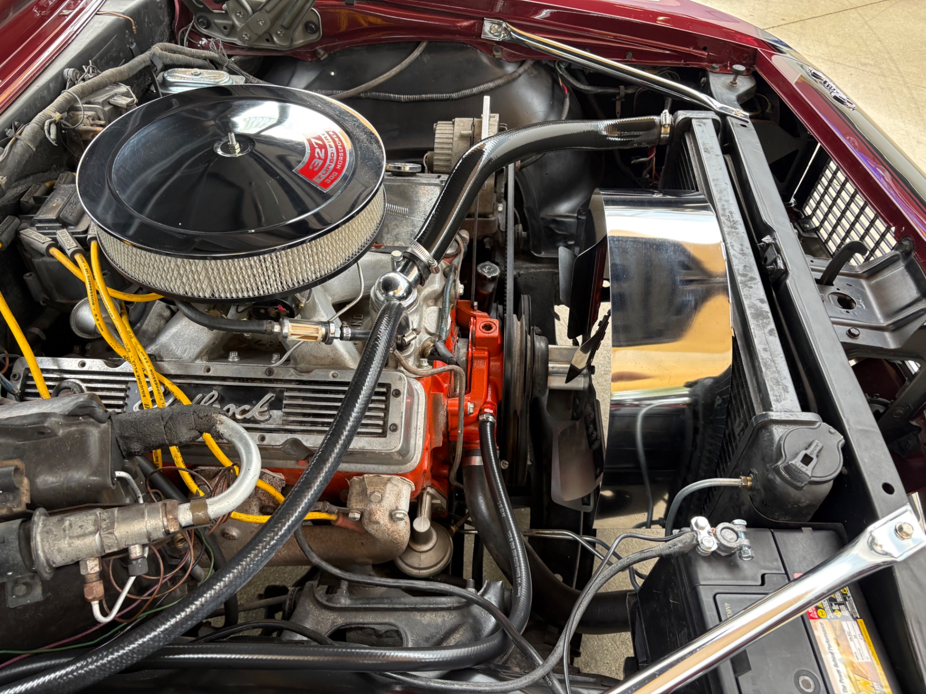 Vehicle photo 26